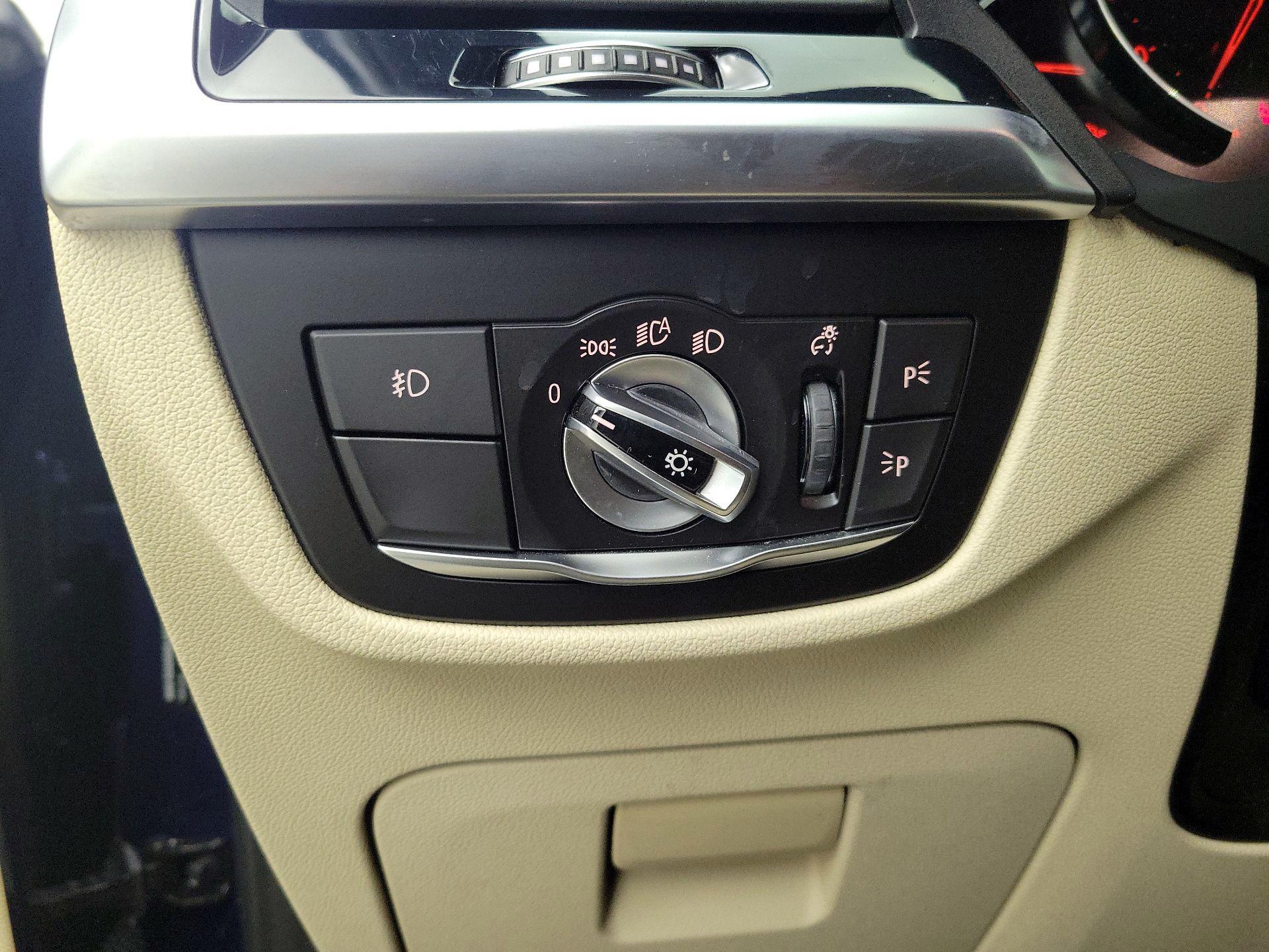 Thumbnail: 2021 BMW X3 - 13