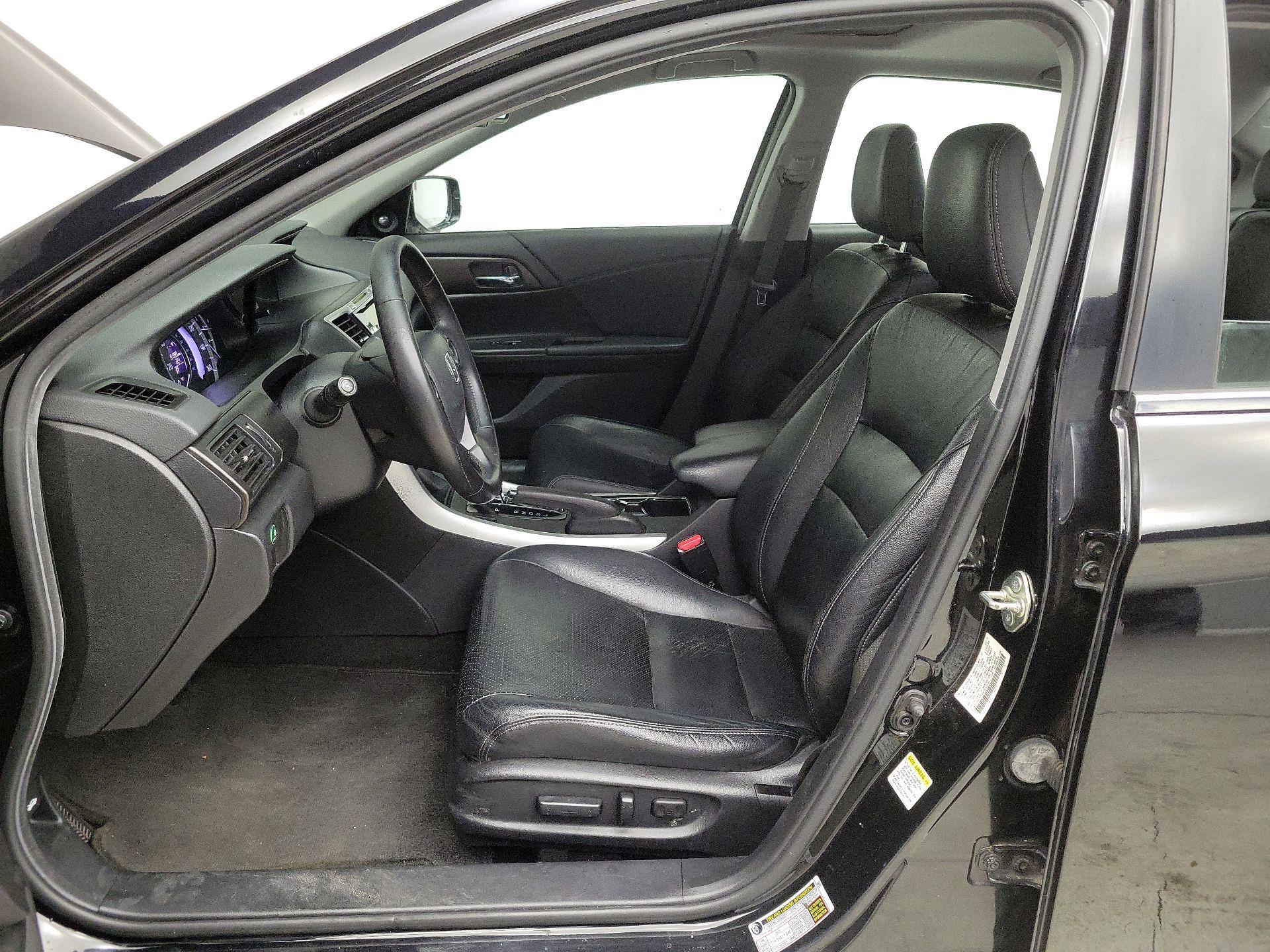 Thumbnail: 2015 Honda Accord - 11