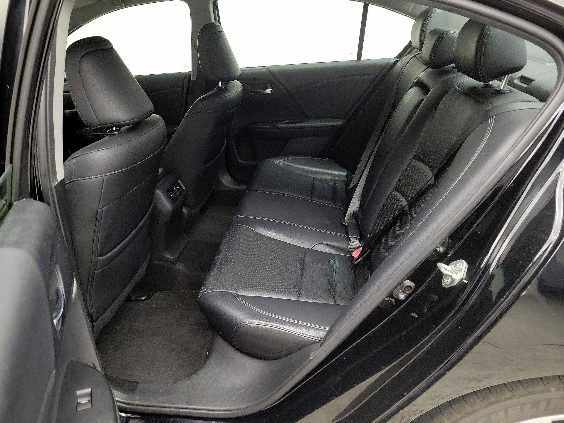 Thumbnail: 2015 Honda Accord - 19