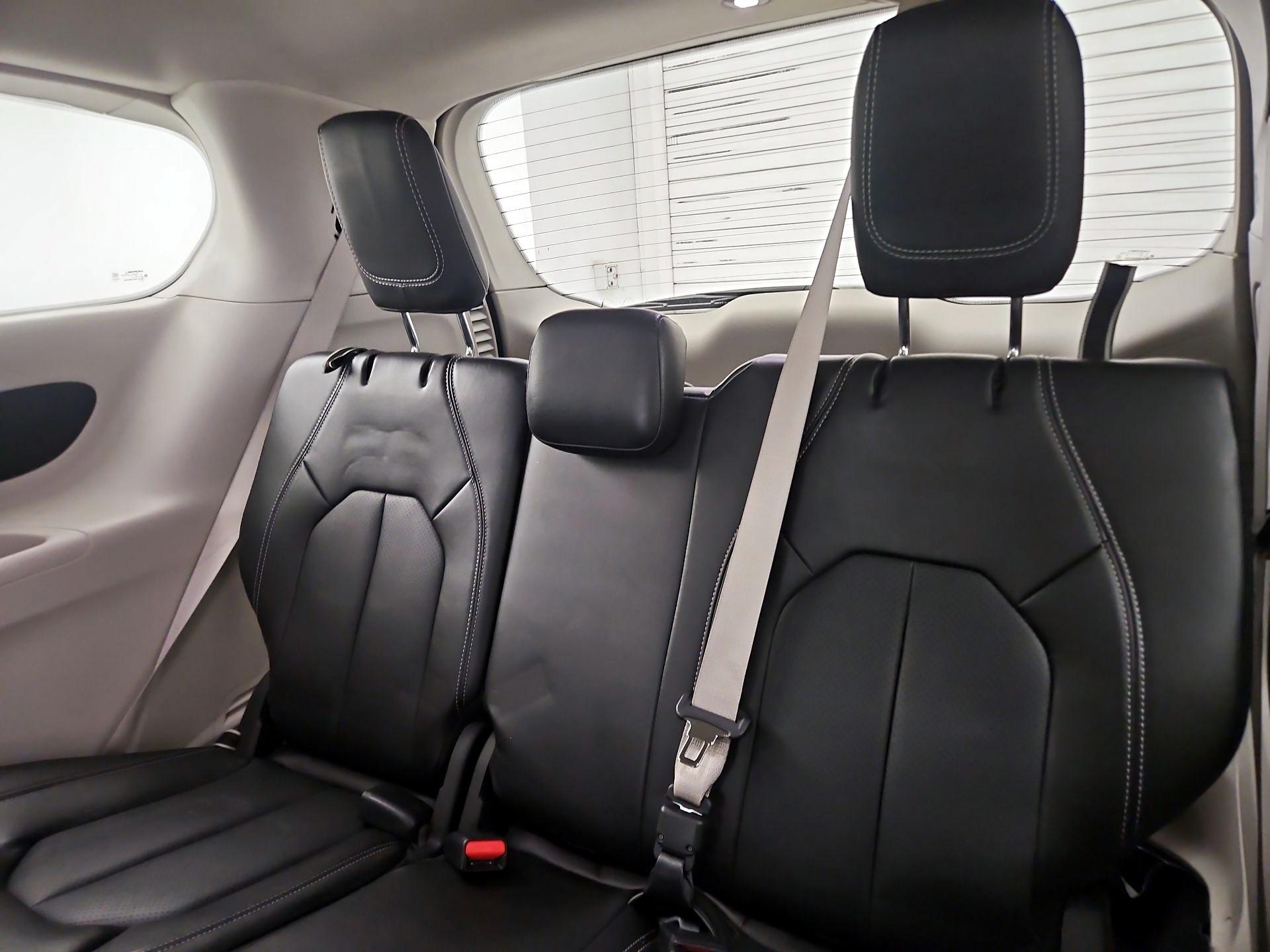 Thumbnail: 2024 Chrysler Pacifica - 20