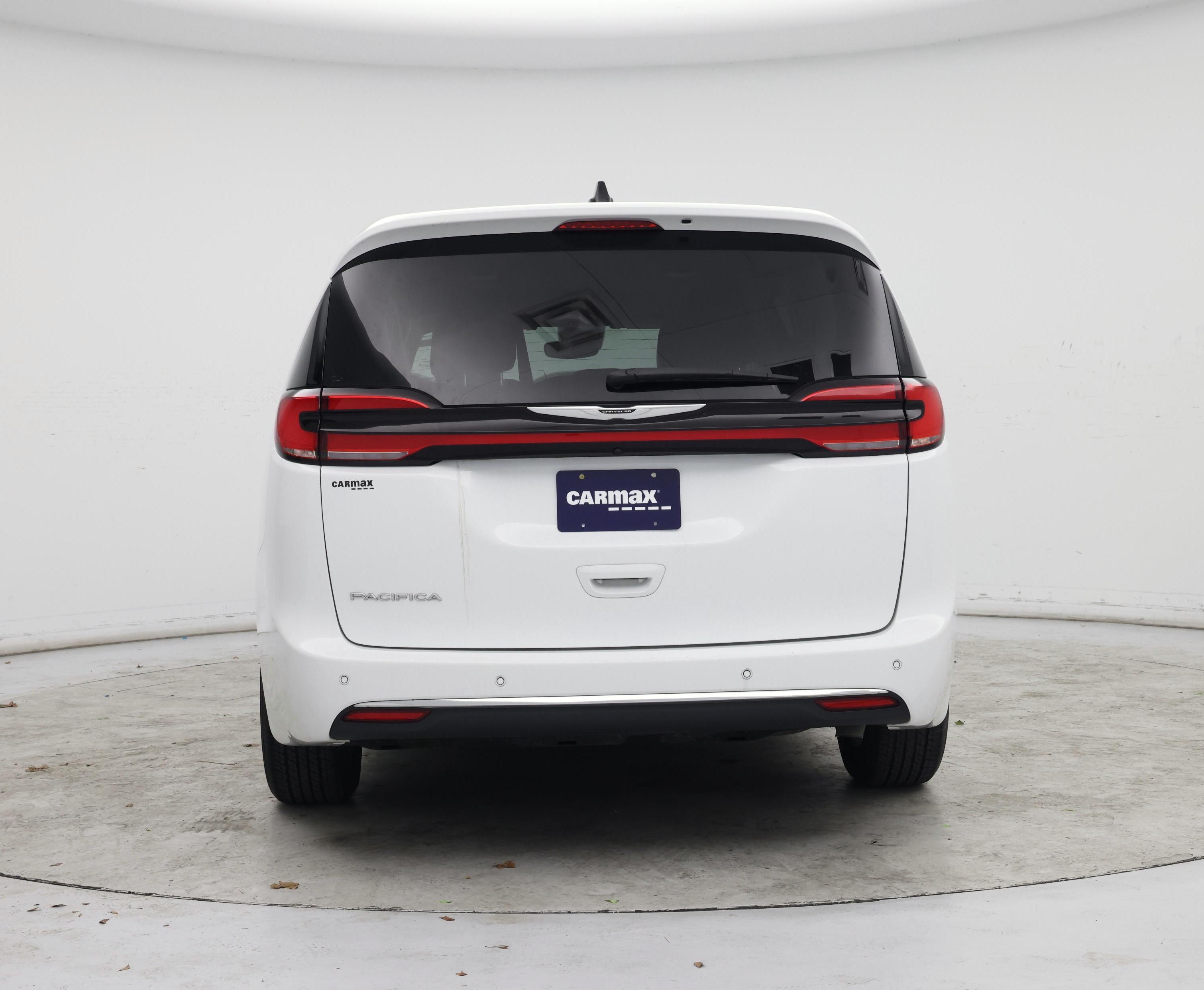 Thumbnail: 2024 Chrysler Pacifica - 6