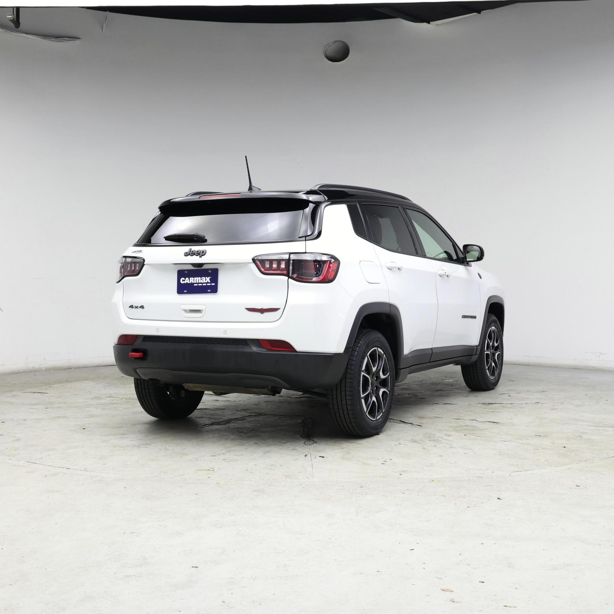 Thumbnail: 2024 Jeep Compass - 8