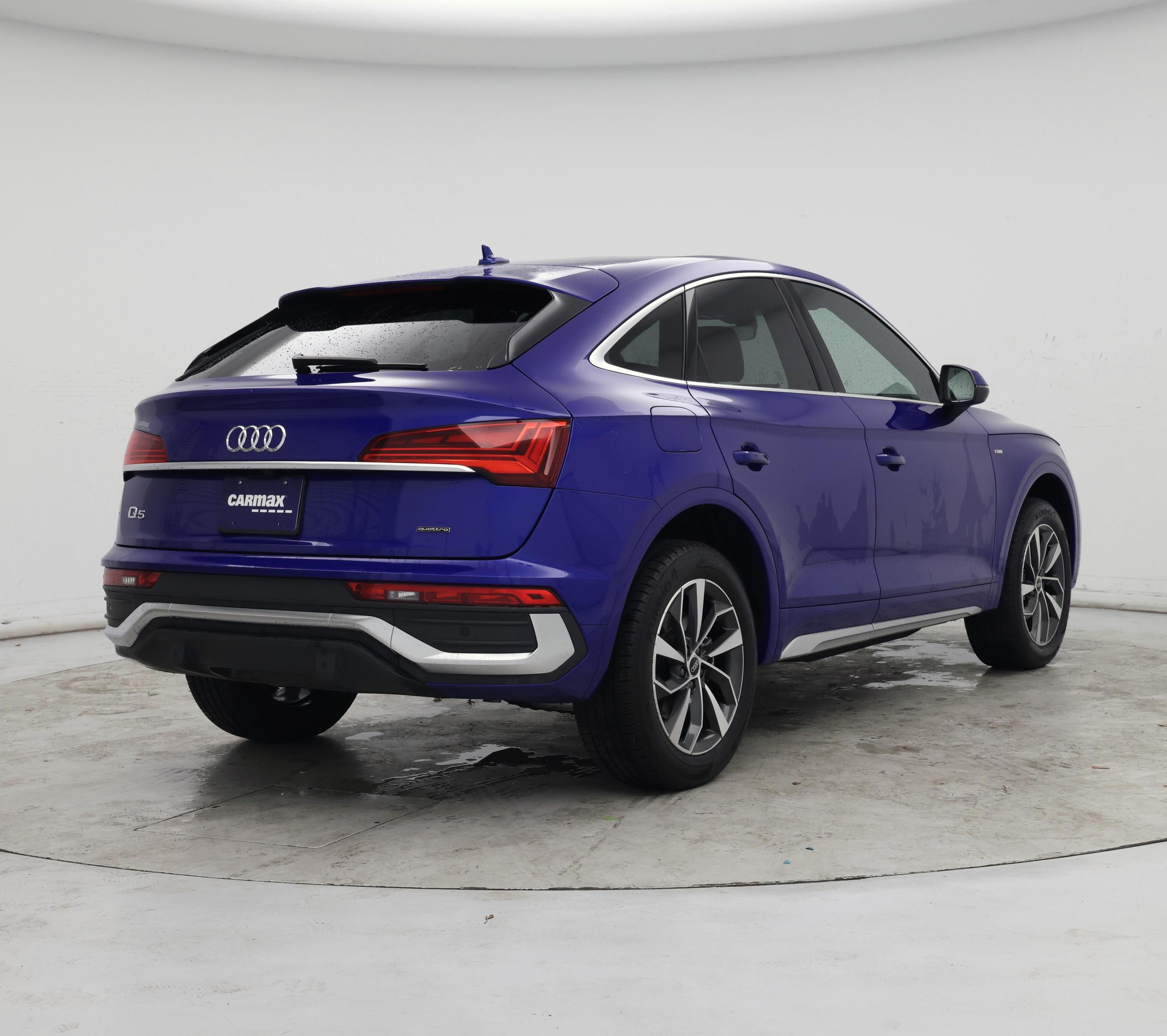Thumbnail: 2024 Audi Q5 - 8