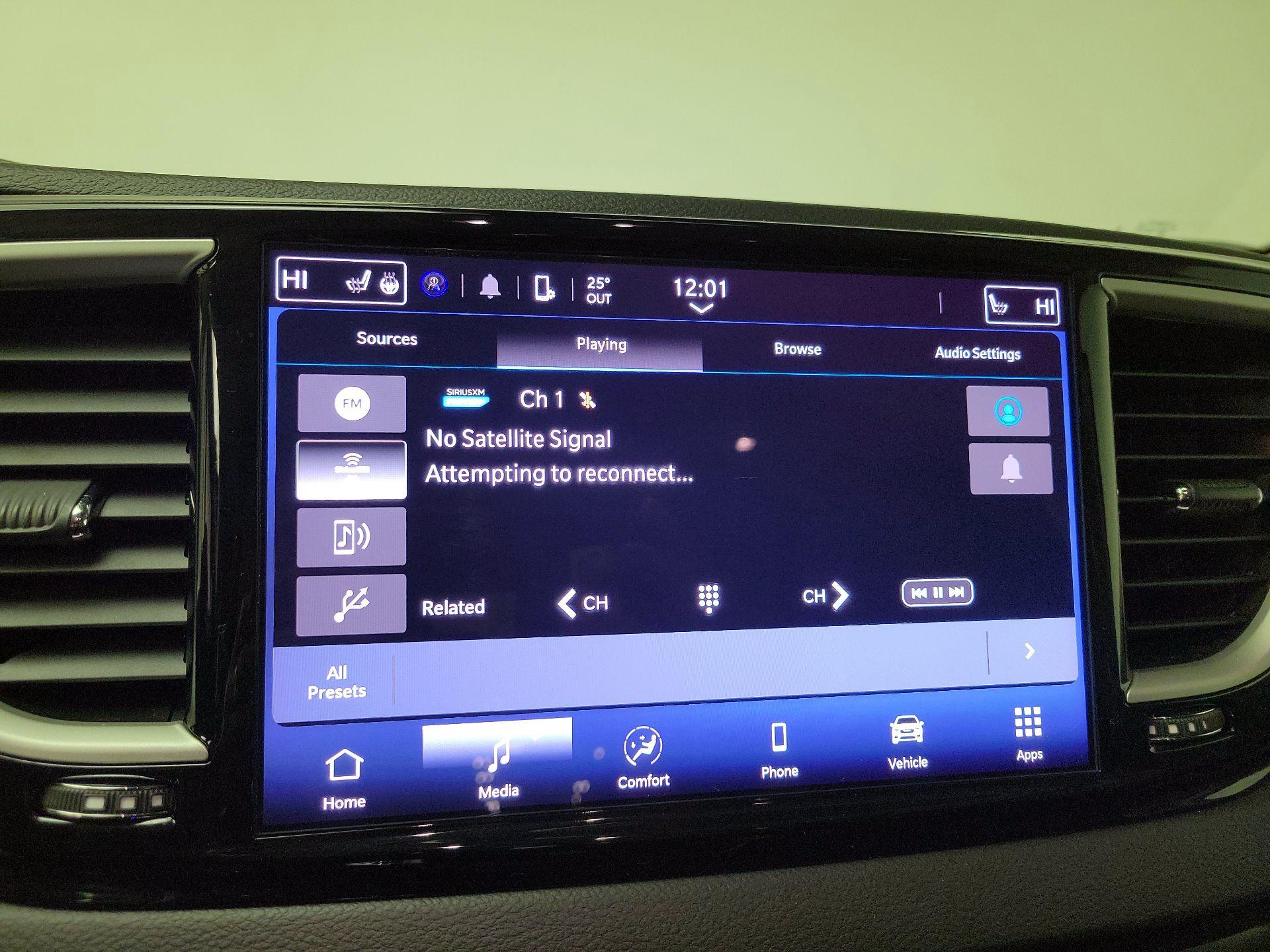 Thumbnail: 2024 Chrysler Pacifica - 15