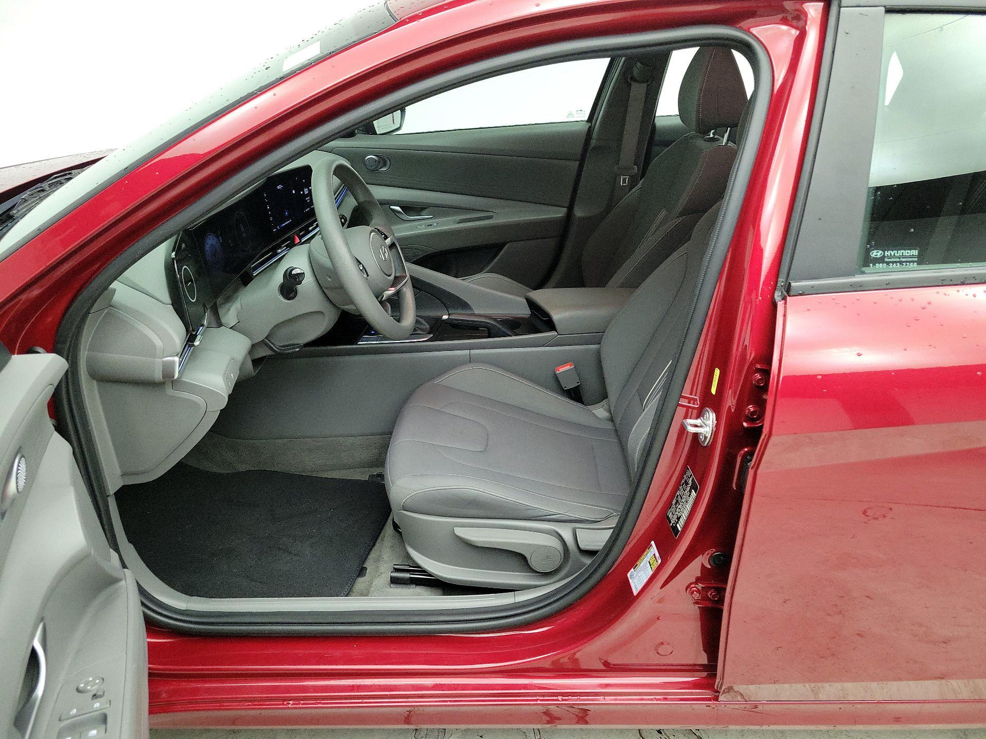 Thumbnail: 2024 Hyundai Elantra - 11