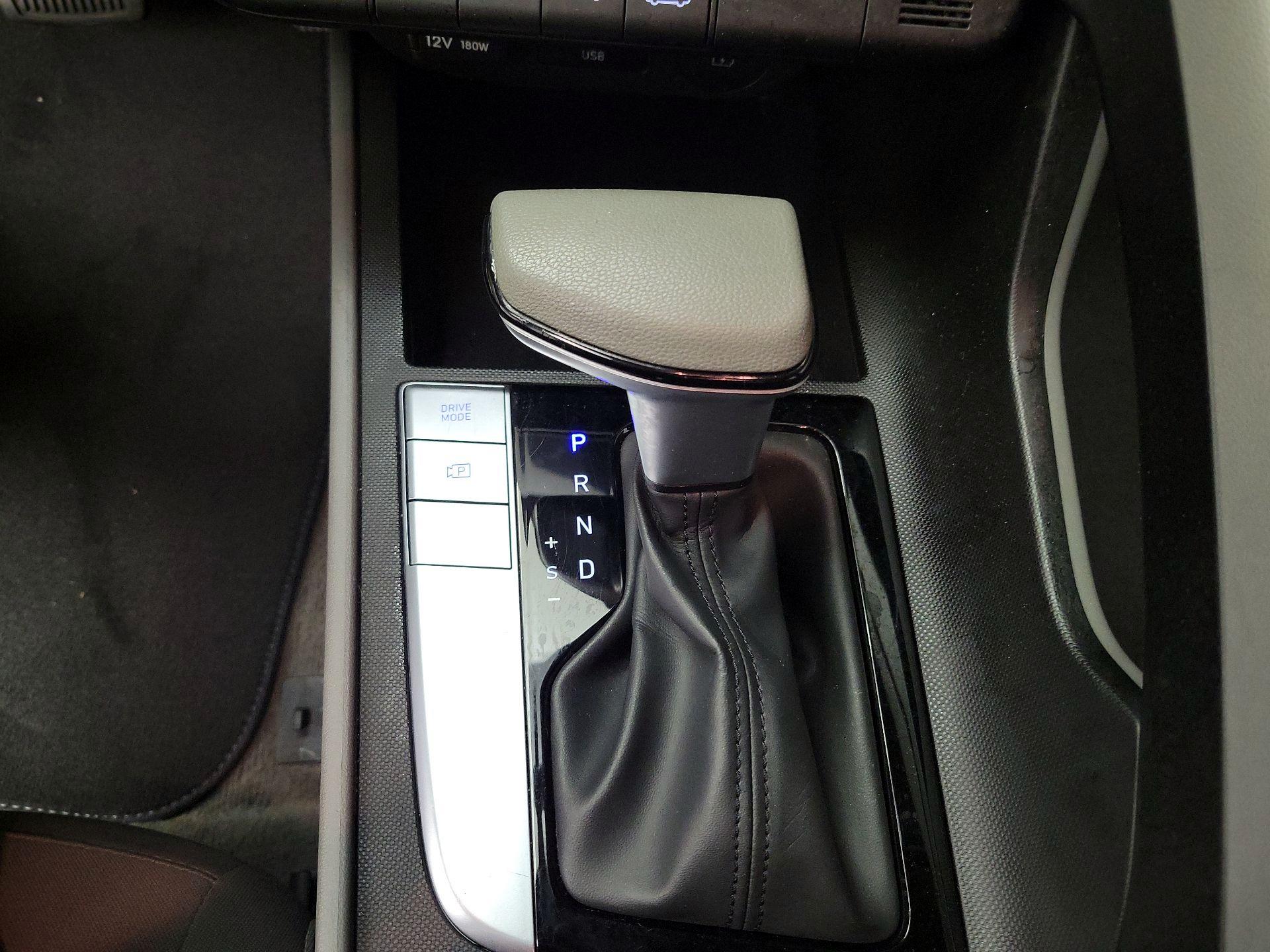 Thumbnail: 2024 Hyundai Elantra - 18