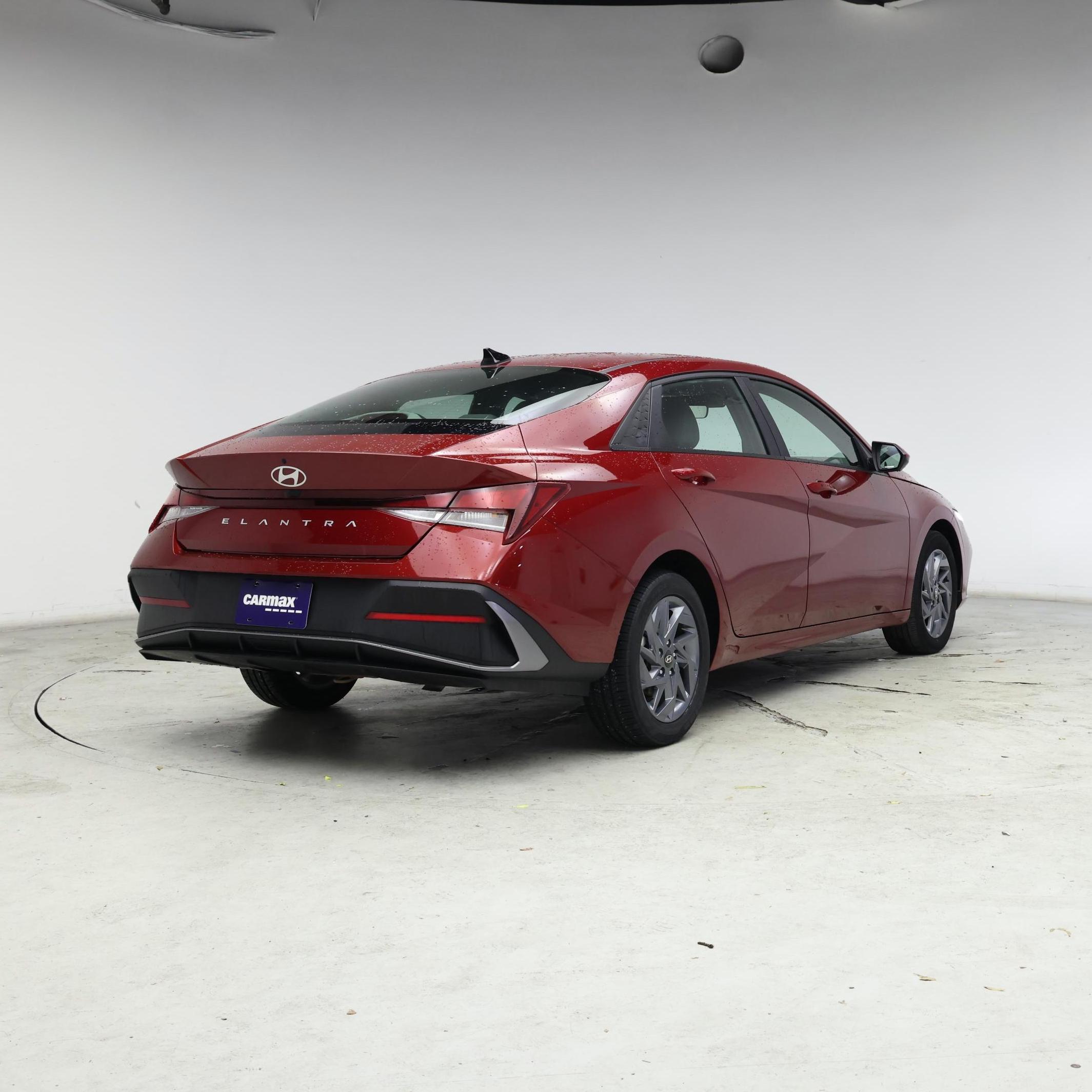 Thumbnail: 2024 Hyundai Elantra - 8