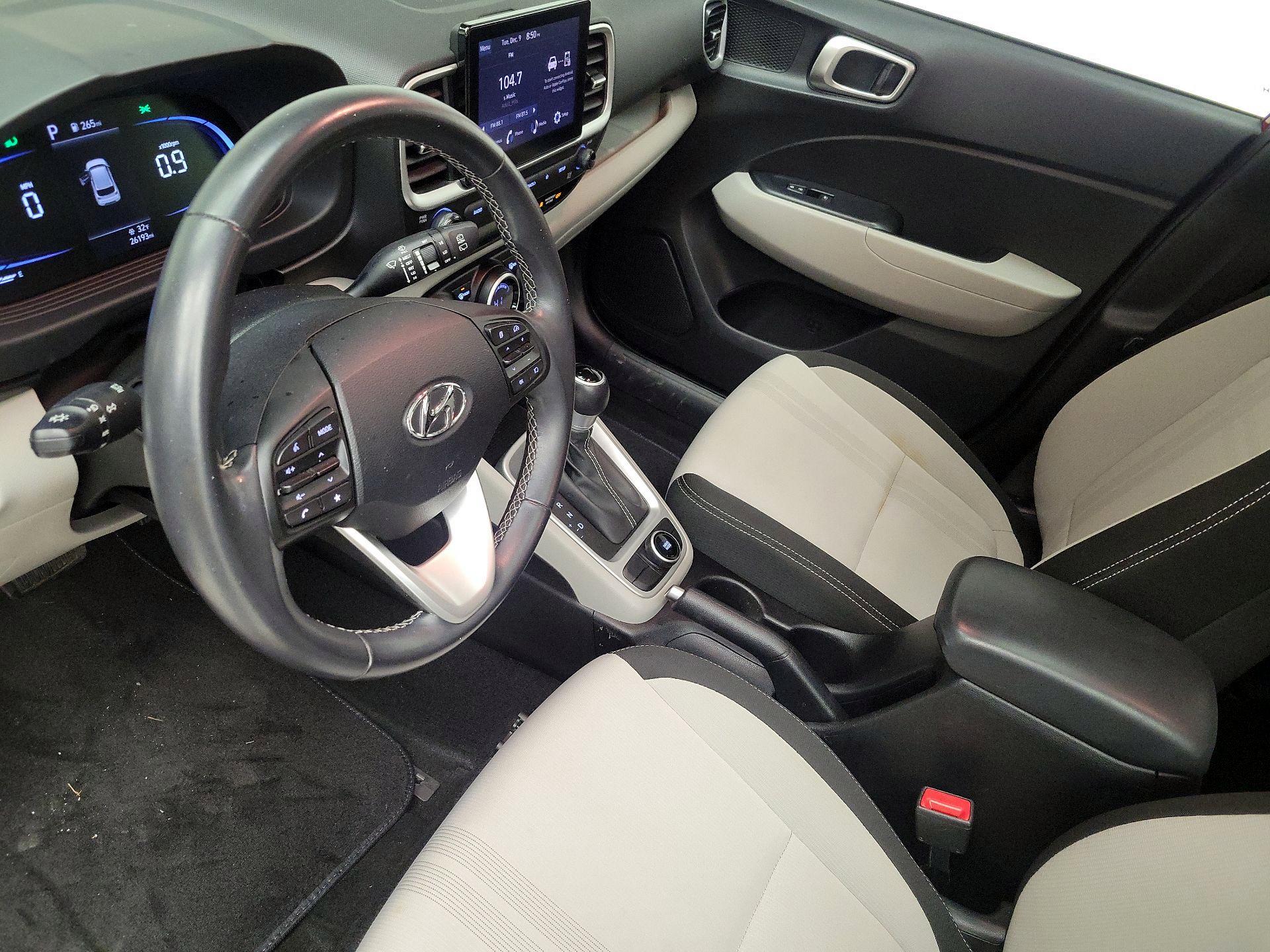 Thumbnail: 2024 Hyundai Venue - 11