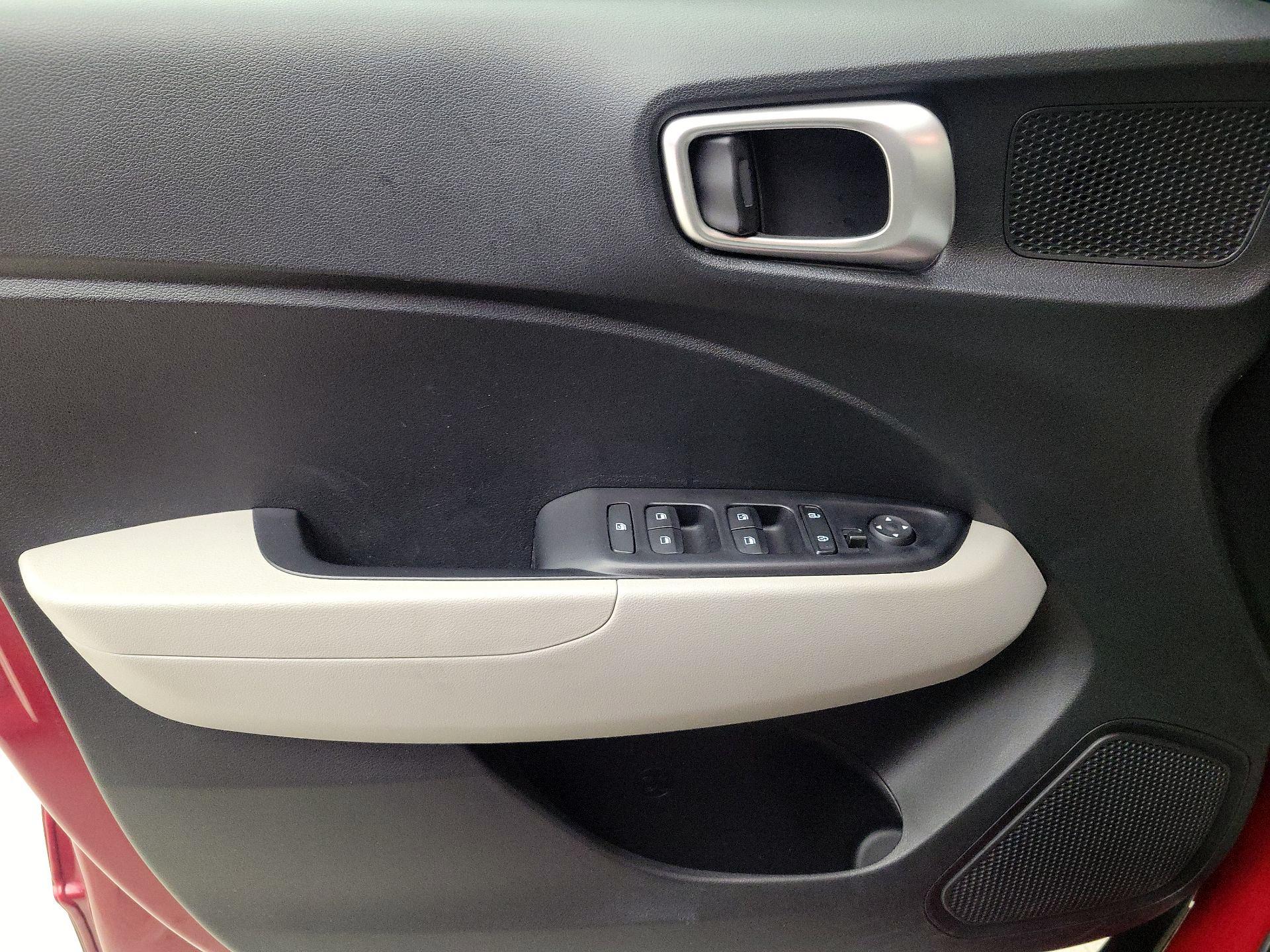 Thumbnail: 2024 Hyundai Venue - 12