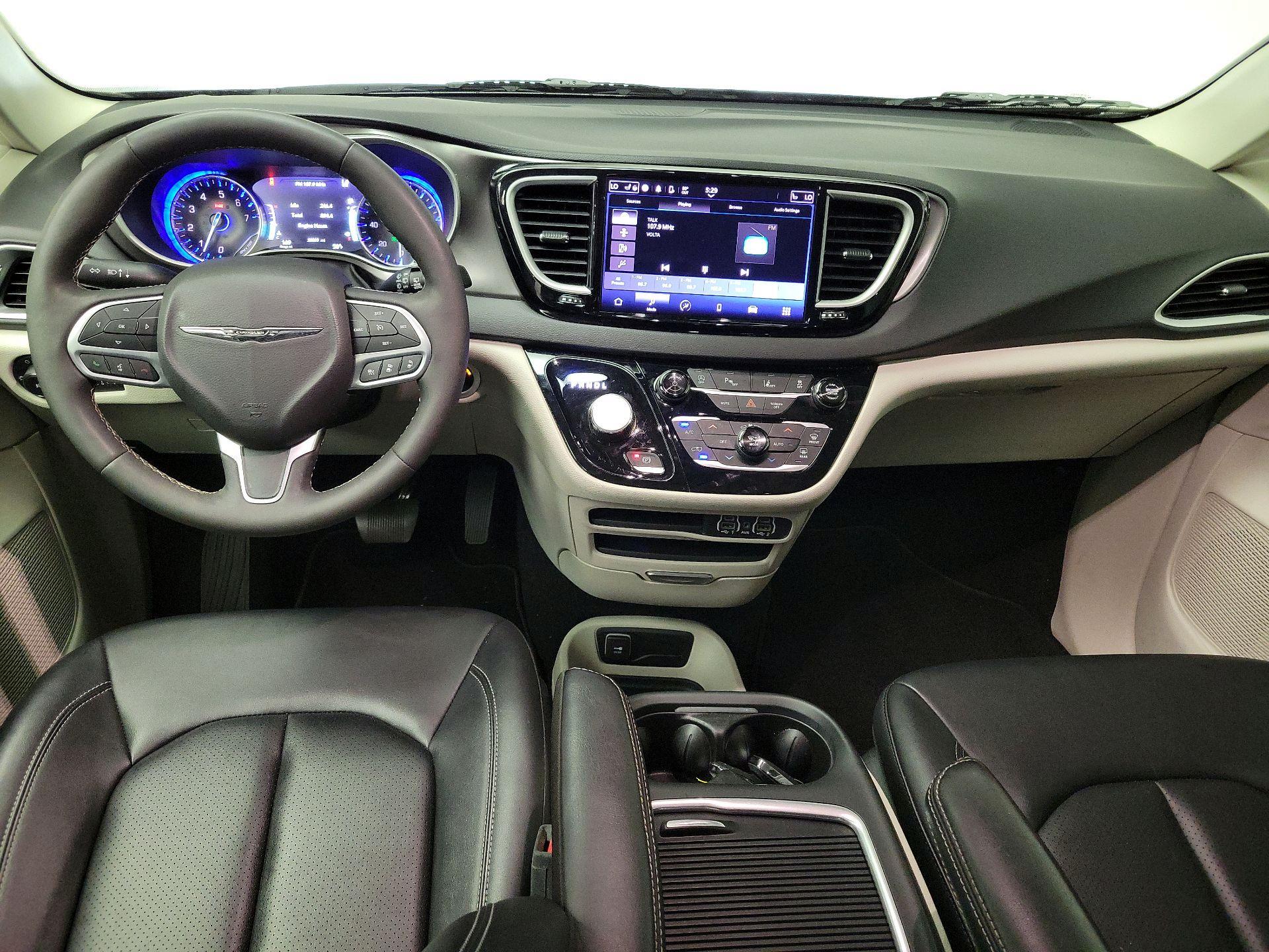 Thumbnail: 2024 Chrysler Pacifica - 9