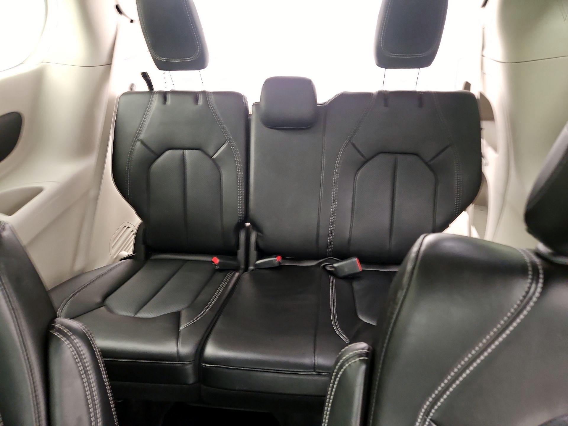 Thumbnail: 2024 Chrysler Pacifica - 20