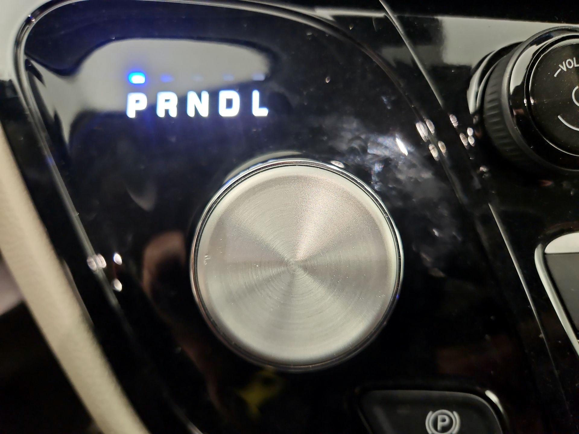 Thumbnail: 2024 Chrysler Pacifica - 17