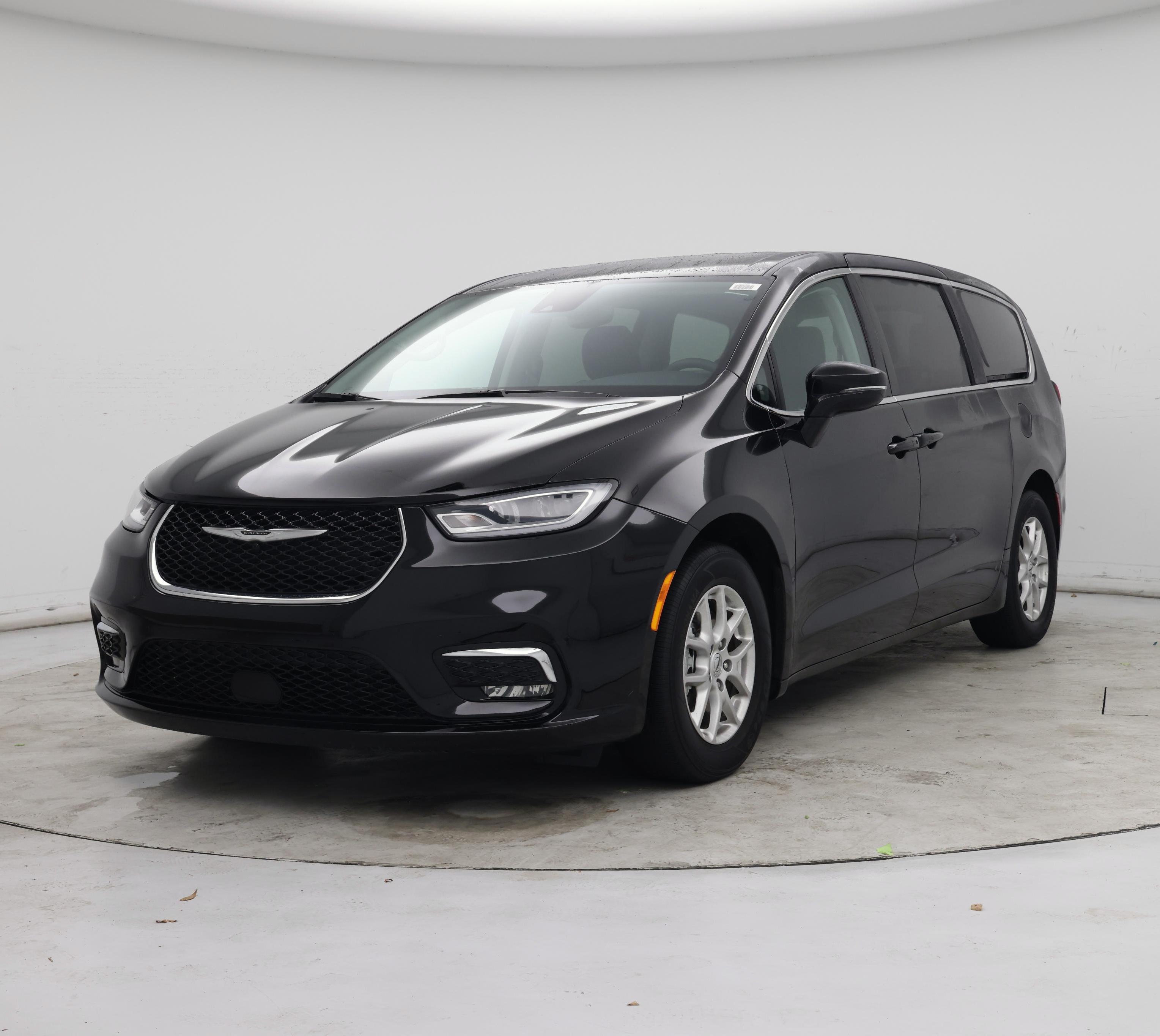 Thumbnail: 2024 Chrysler Pacifica - 4