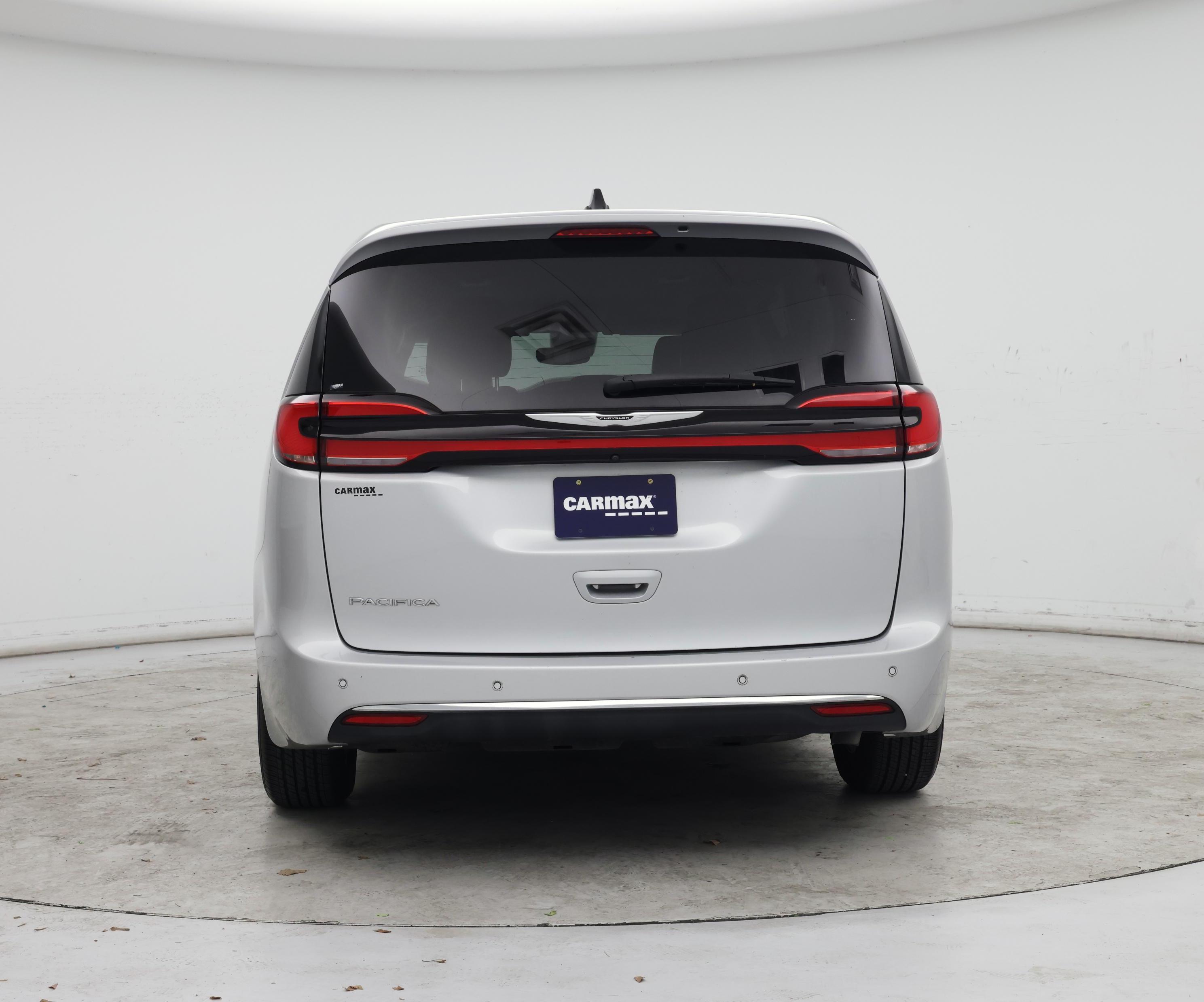 Thumbnail: 2024 Chrysler Pacifica - 6