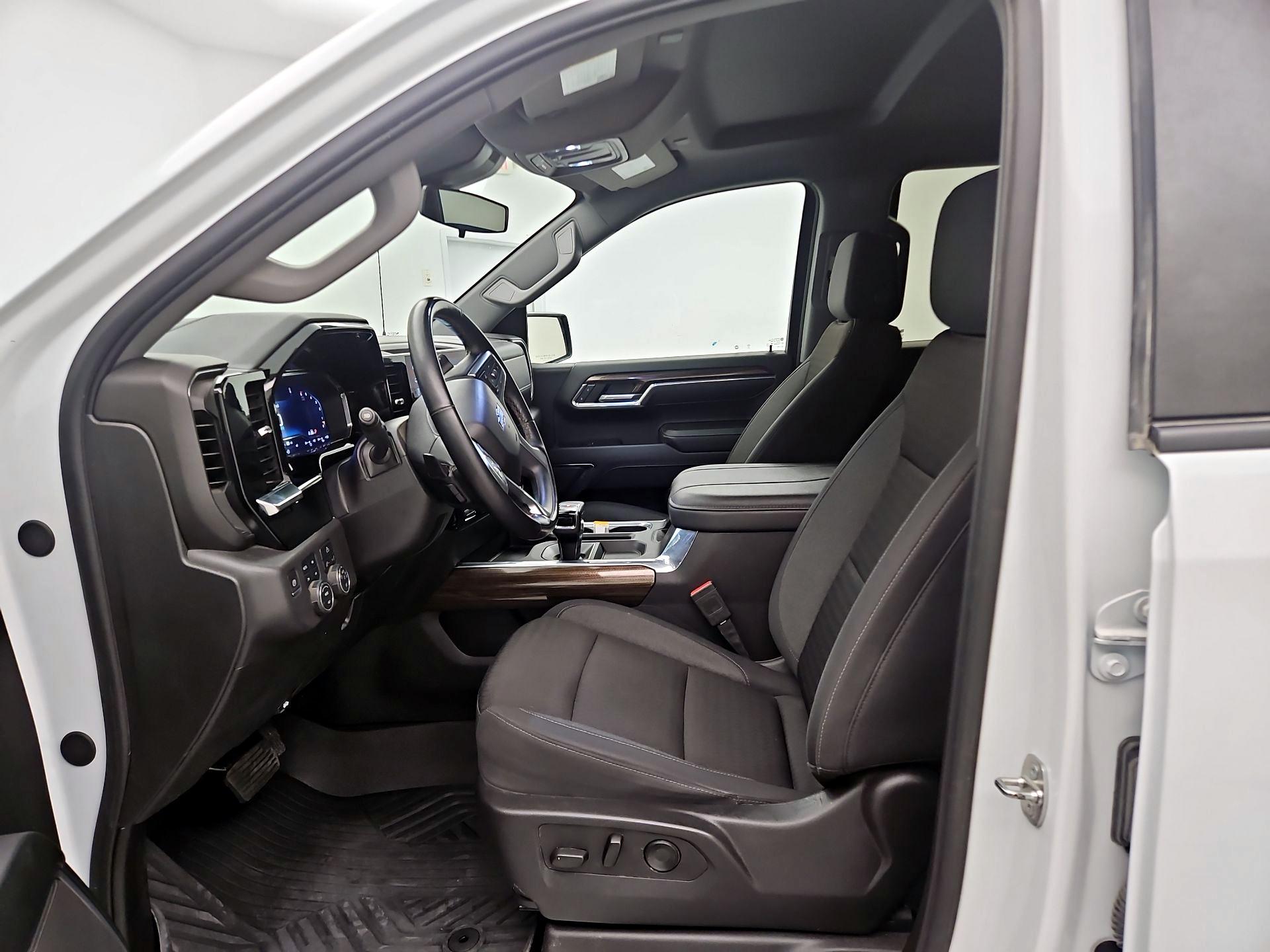 Thumbnail: 2024 Chevrolet Silverado 1500 - 11