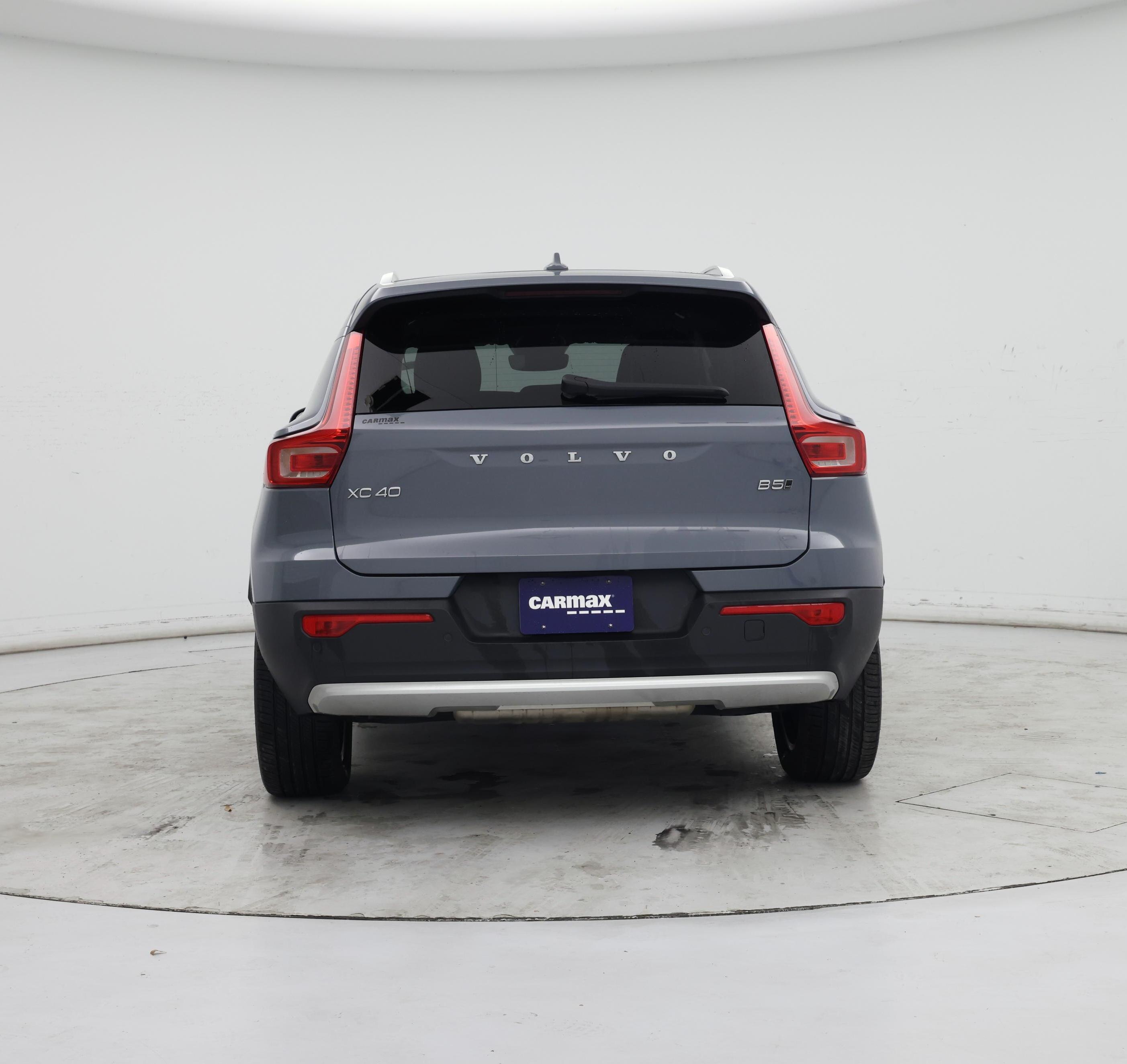 Thumbnail: 2023 Volvo XC40 - 6