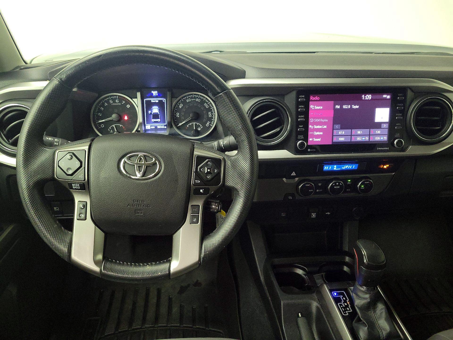 Thumbnail: 2022 Toyota Tacoma - 10