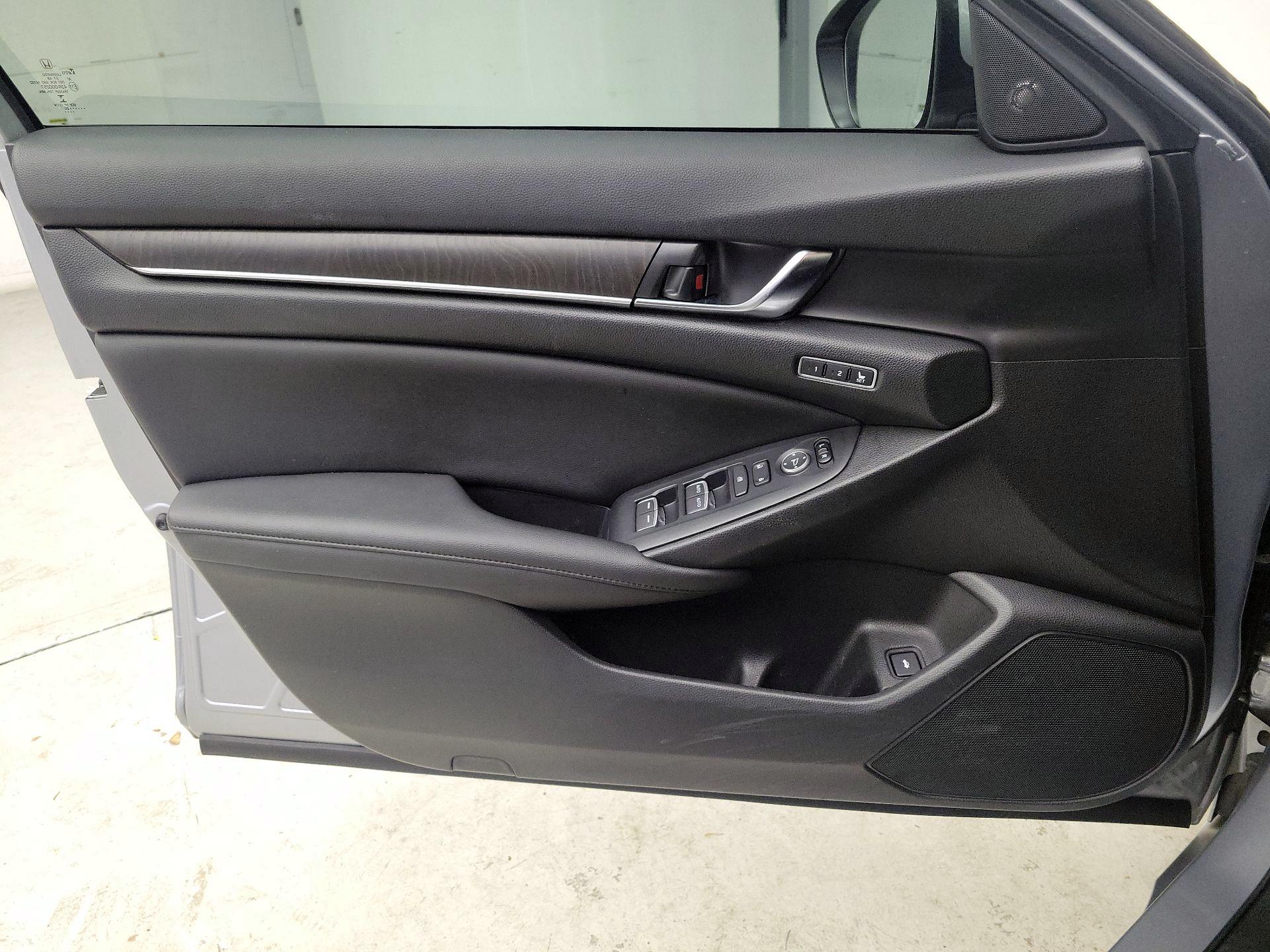 Thumbnail: 2020 Honda Accord - 12