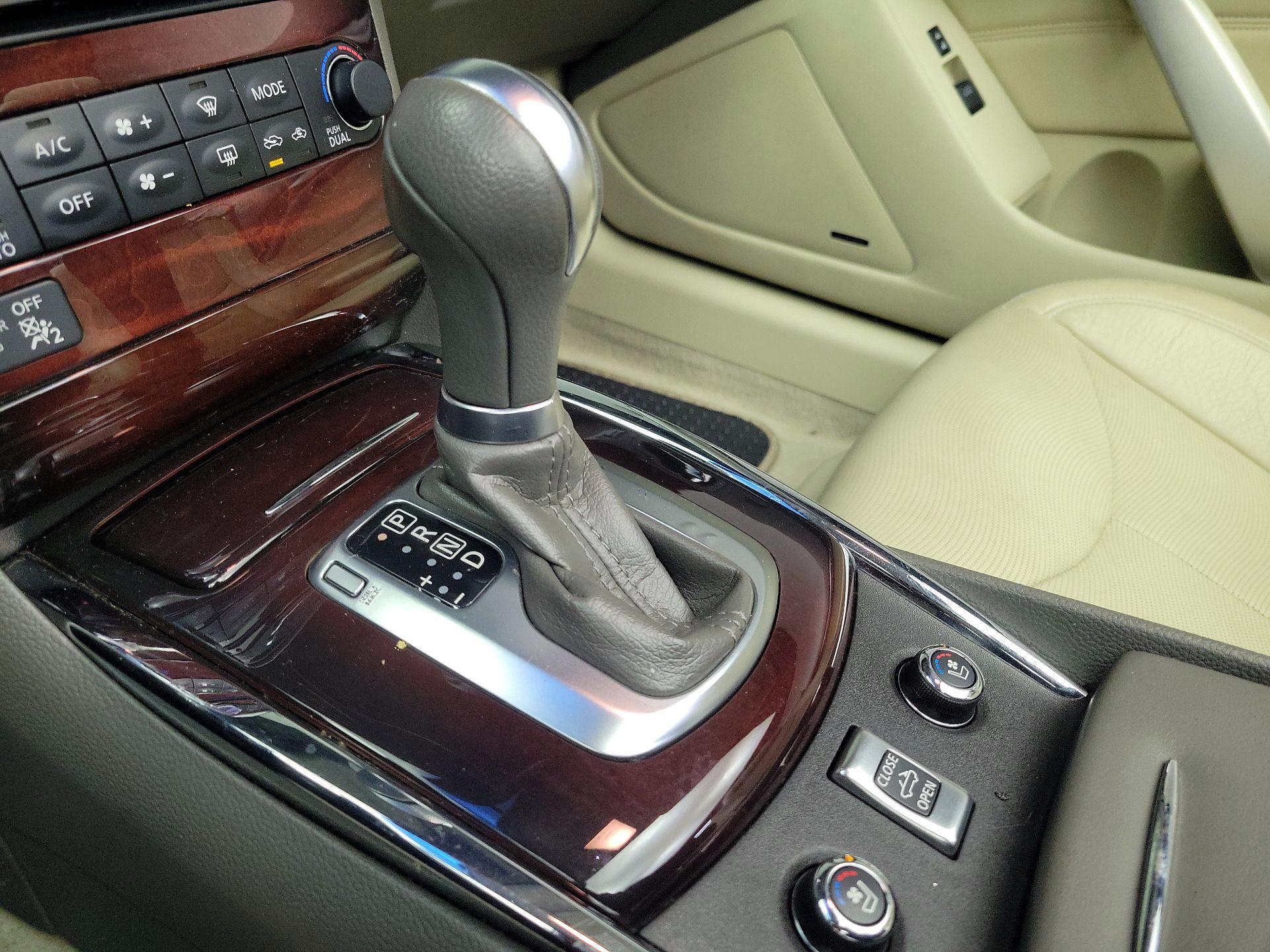 Thumbnail: 2014 INFINITI Q60 - 18