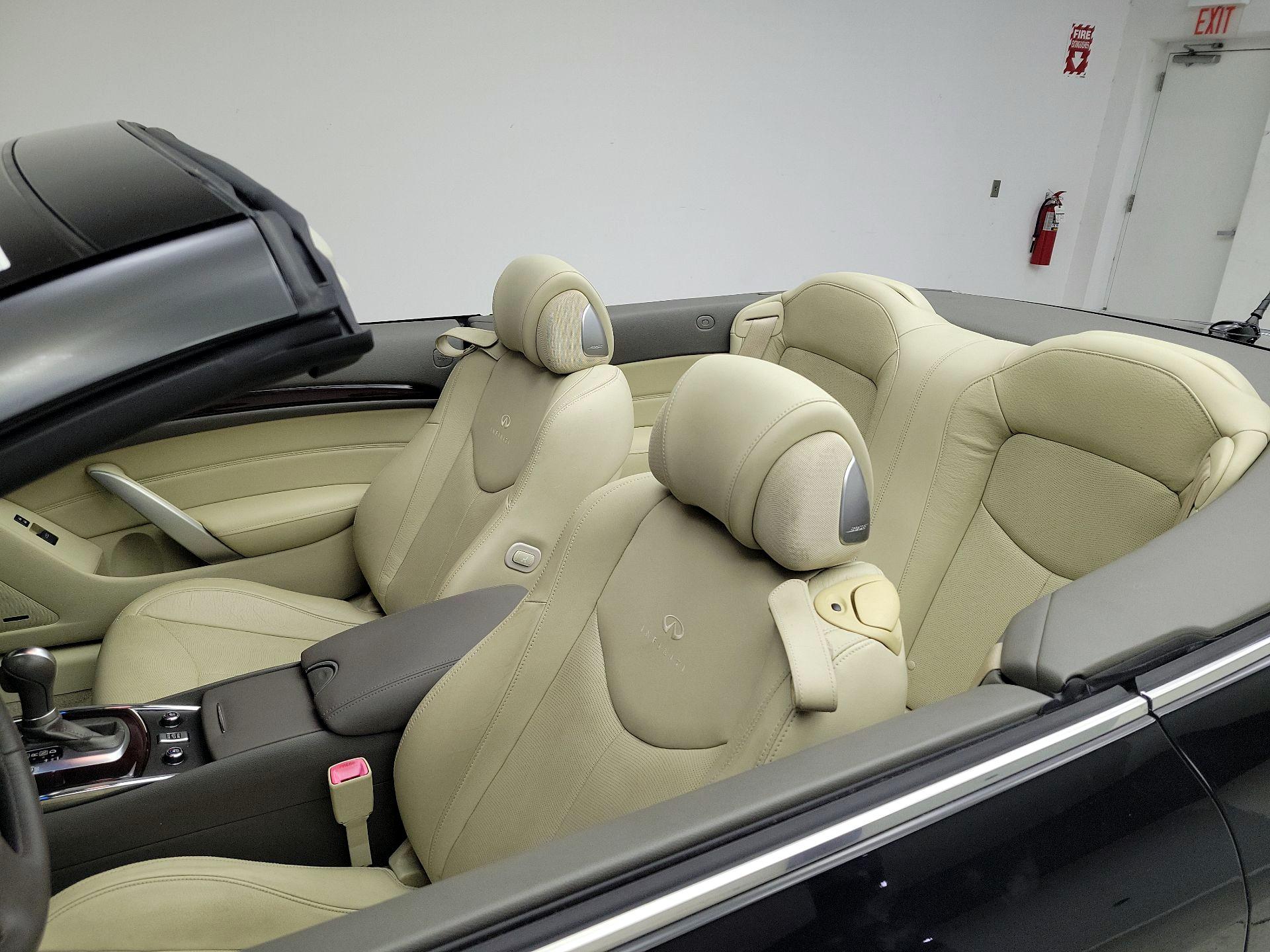 Thumbnail: 2014 INFINITI Q60 - 20