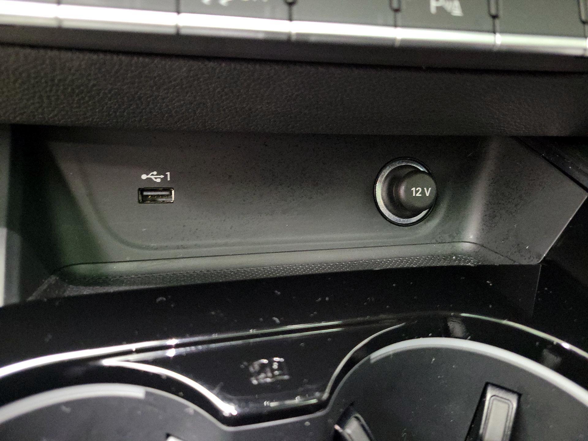 Thumbnail: 2021 Audi A4 - 18