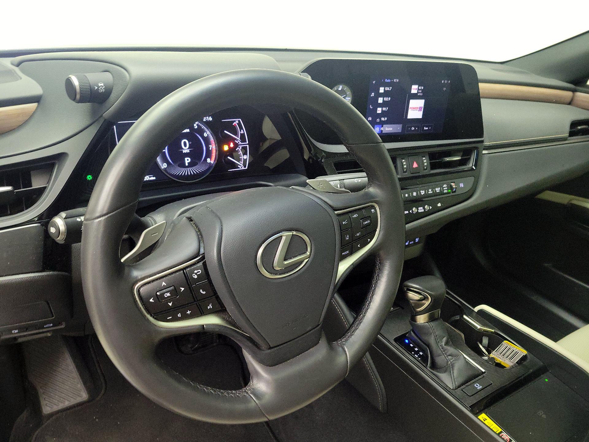 Thumbnail: 2024 Lexus ES - 9