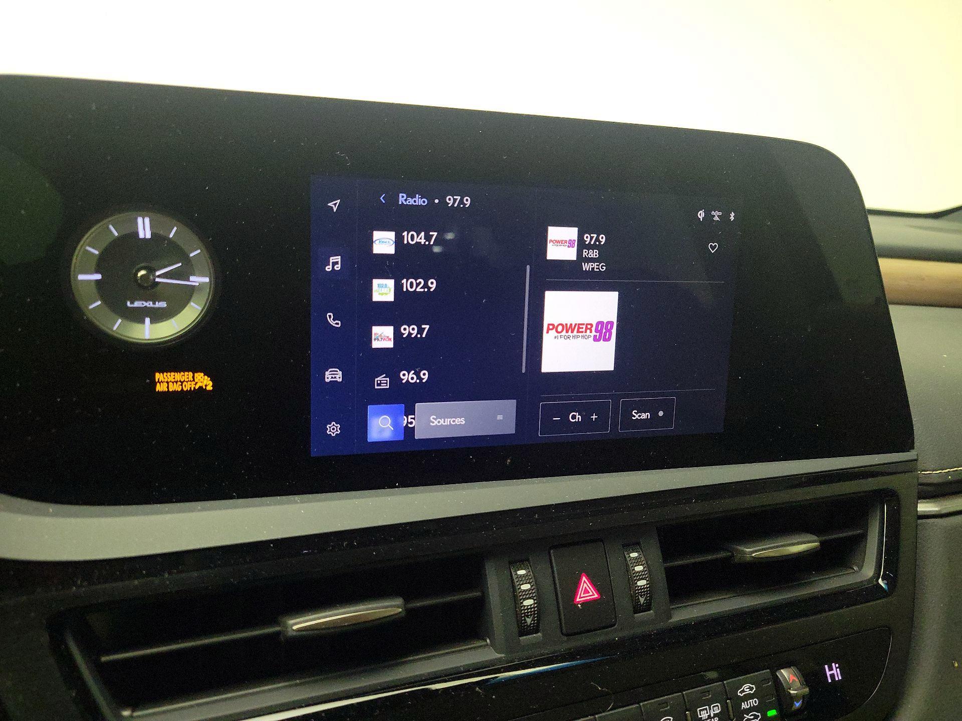 Thumbnail: 2024 Lexus ES - 15