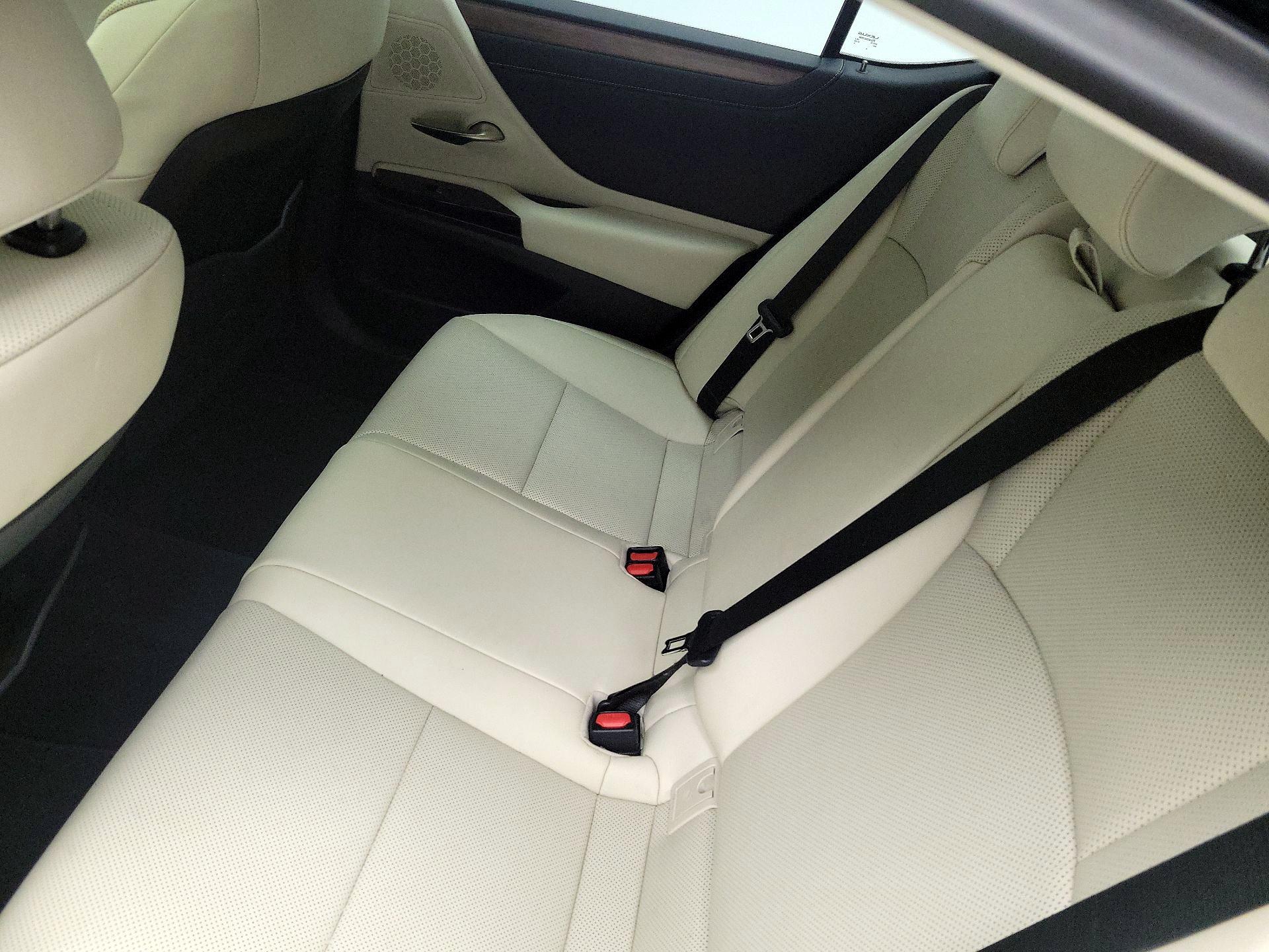 Thumbnail: 2024 Lexus ES - 20