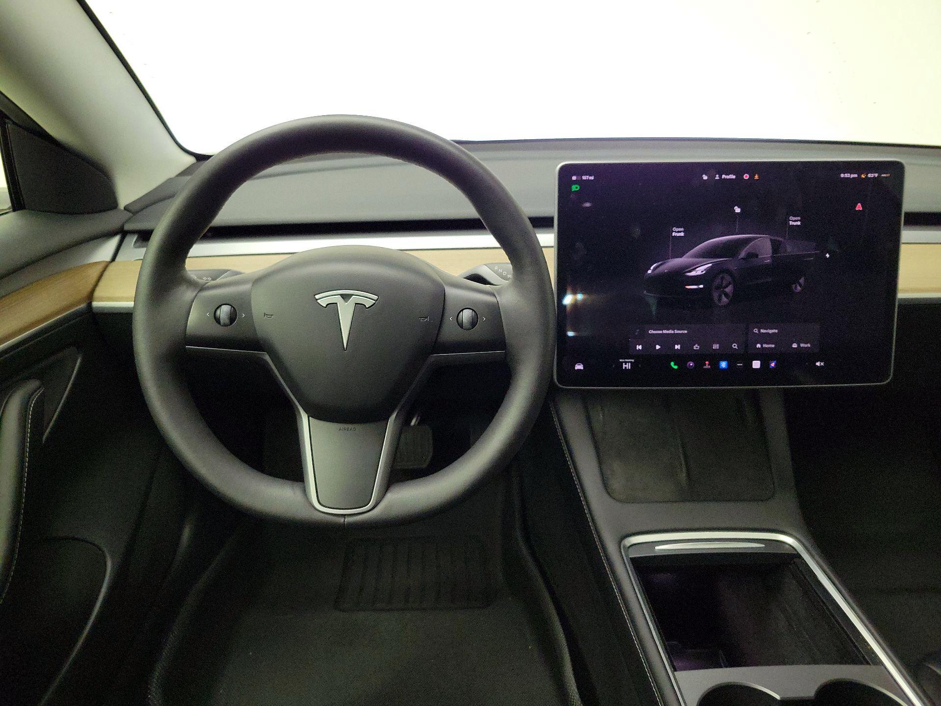 Thumbnail: 2023 Tesla Model 3 - 10