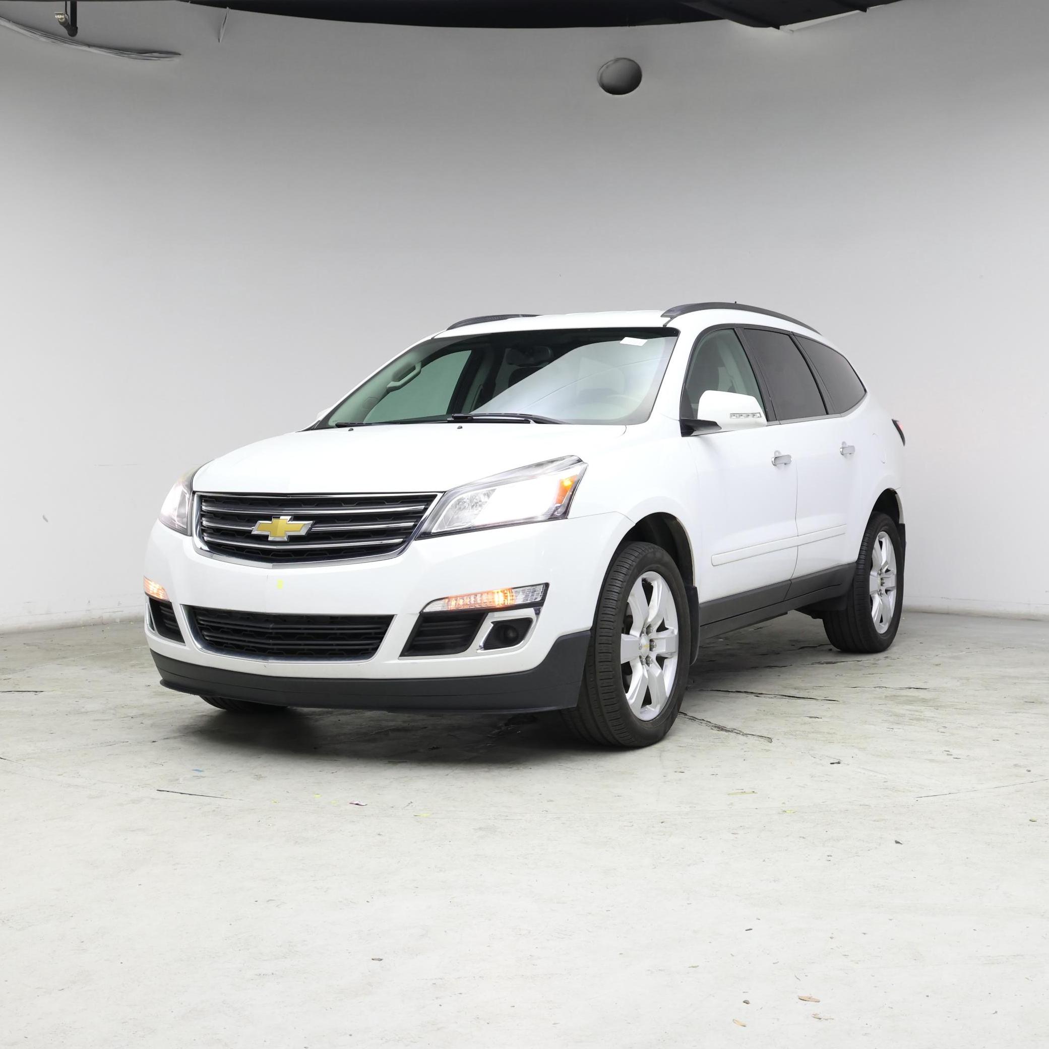 Thumbnail: 2017 Chevrolet Traverse - 4