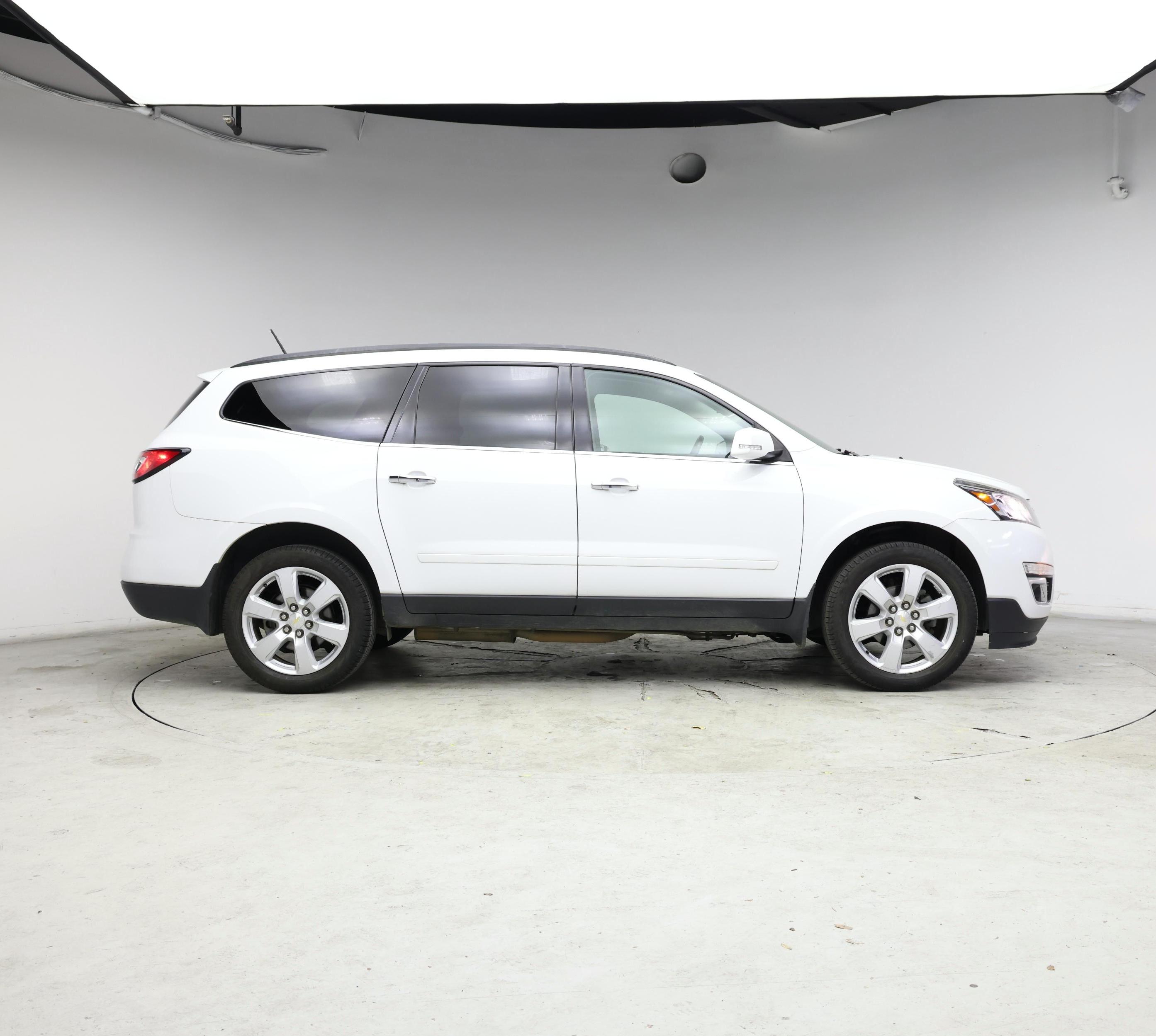 Thumbnail: 2017 Chevrolet Traverse - 7