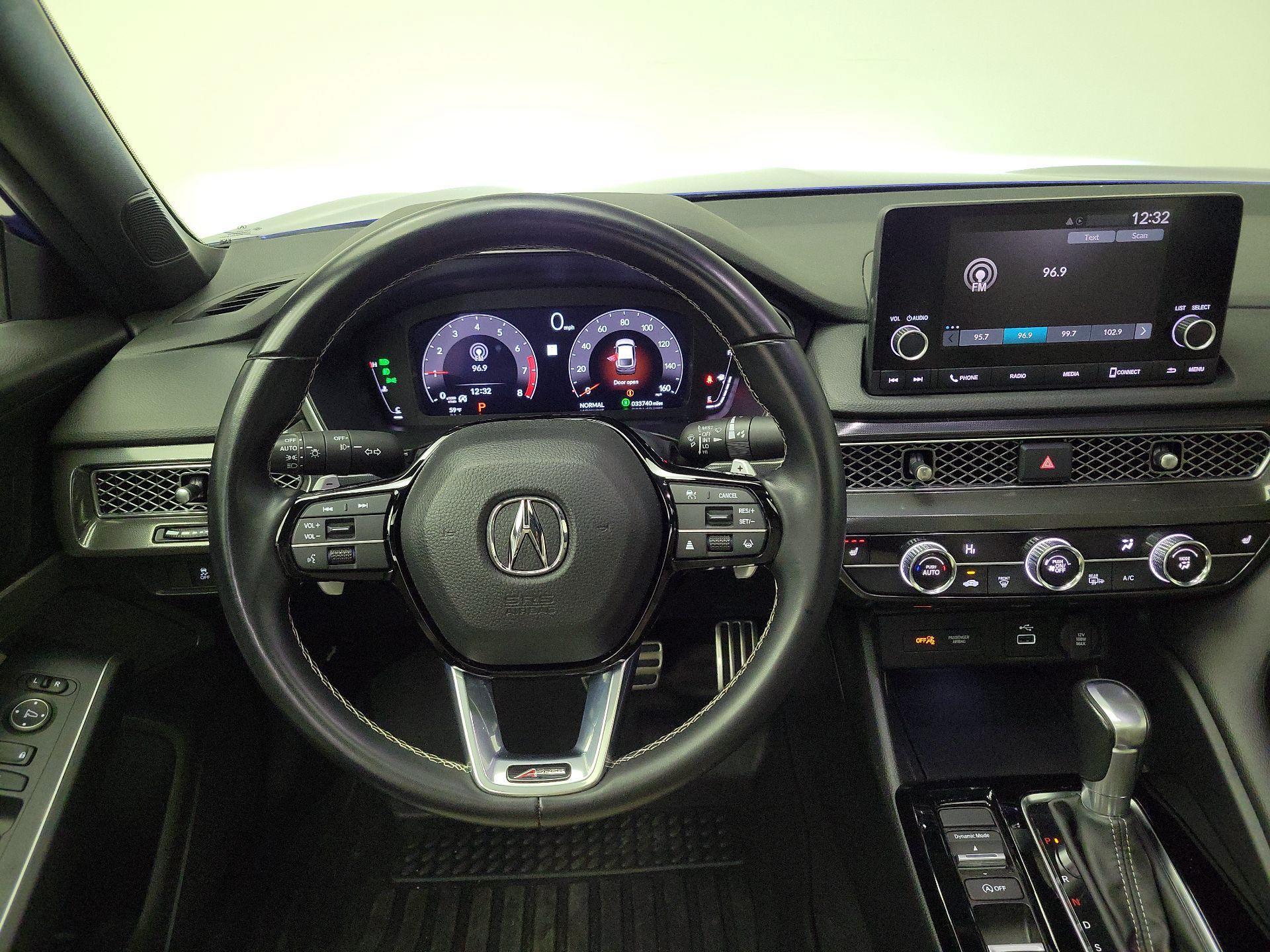 Thumbnail: 2023 Acura Integra - 10