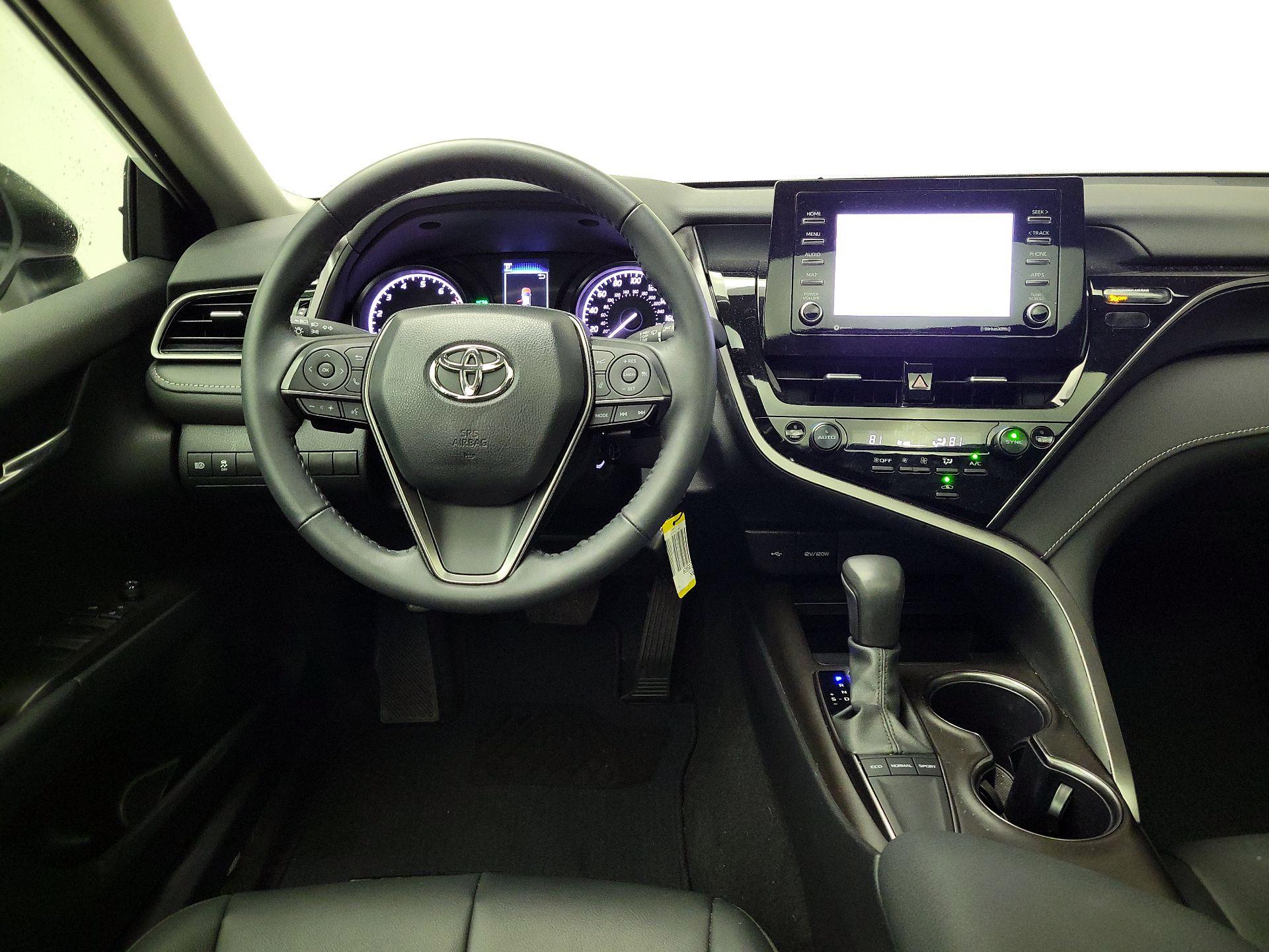 Thumbnail: 2024 Toyota Camry - 10