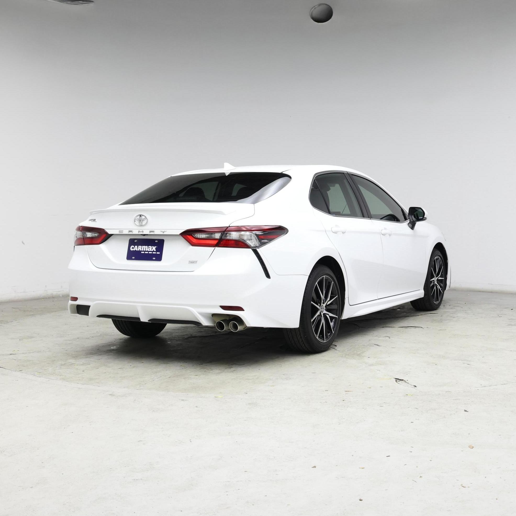 Thumbnail: 2024 Toyota Camry - 8