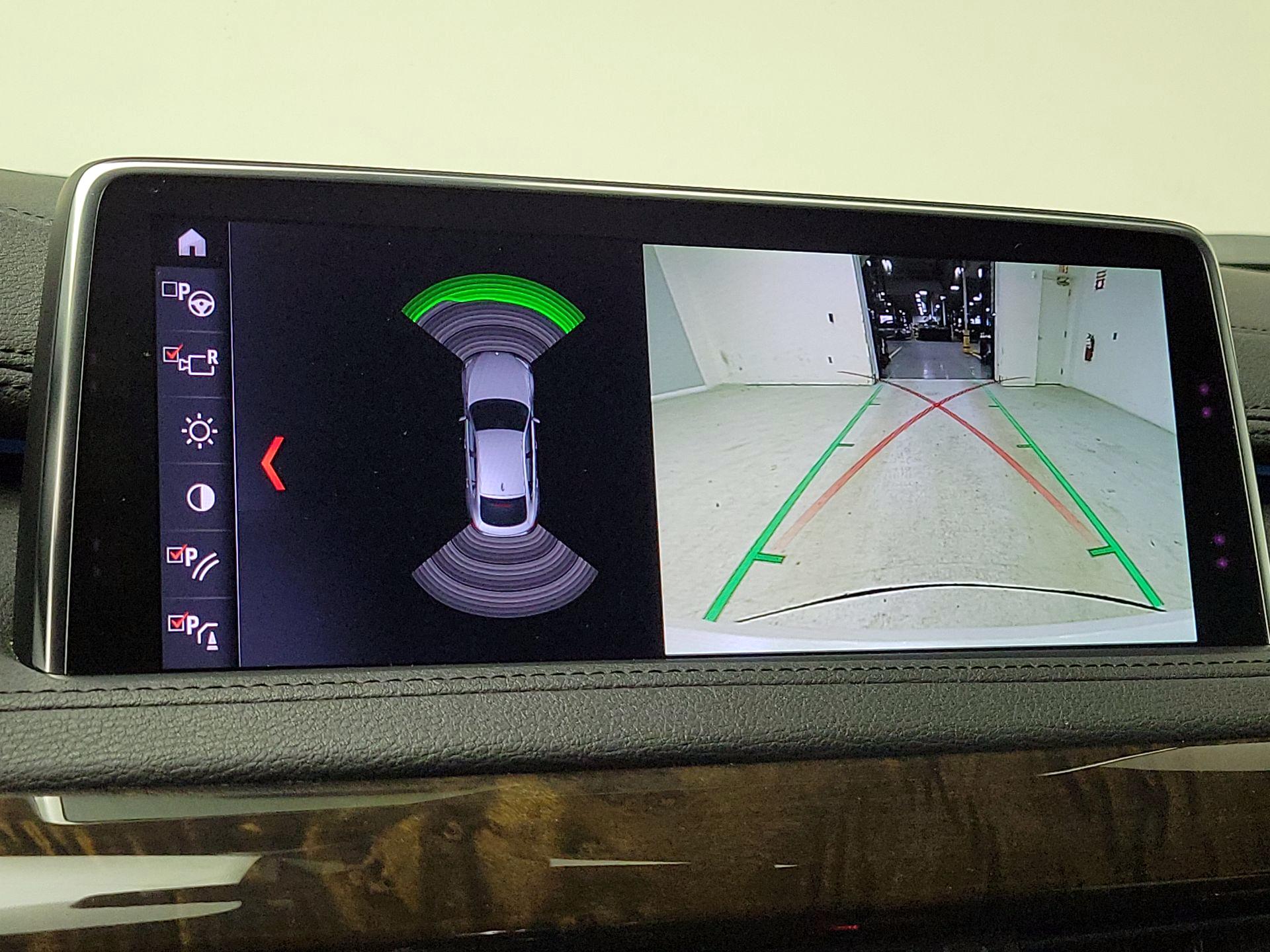 Thumbnail: 2019 BMW X6 - 14