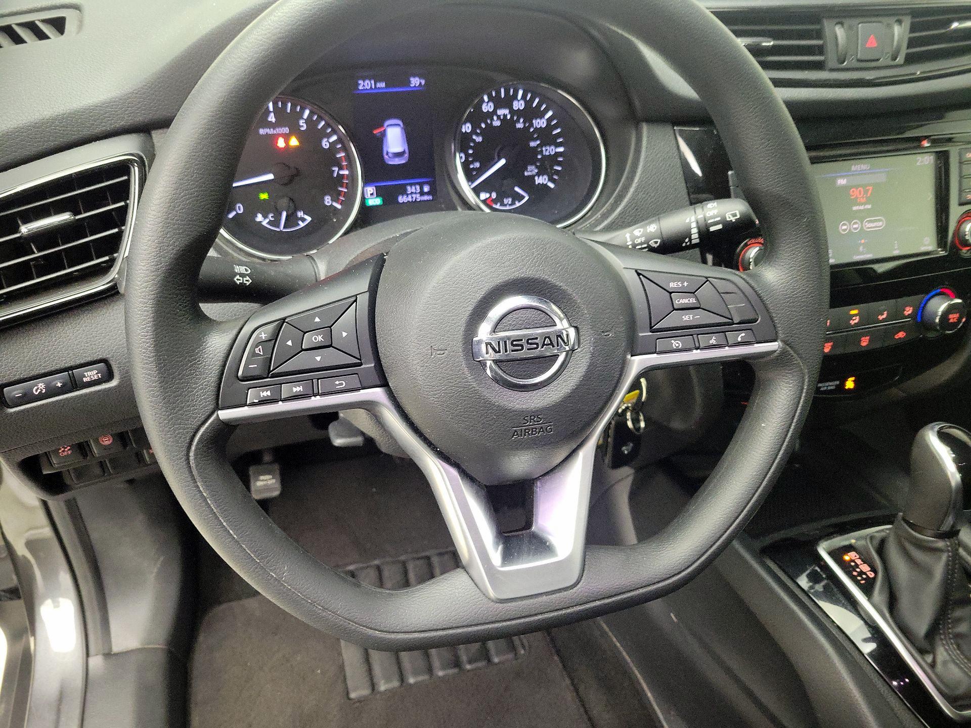 Thumbnail: 2020 Nissan Rogue - 10