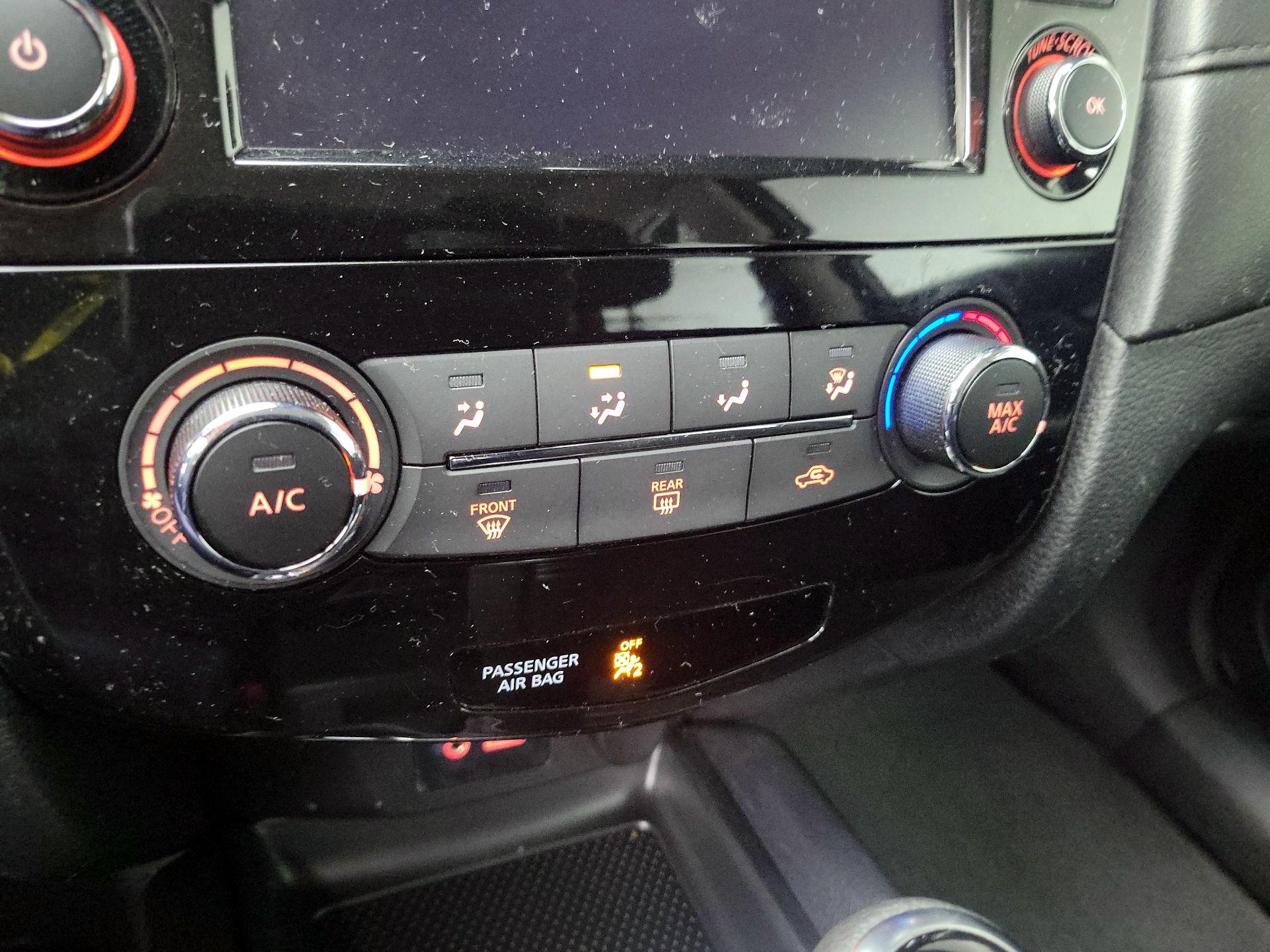 Thumbnail: 2020 Nissan Rogue - 15