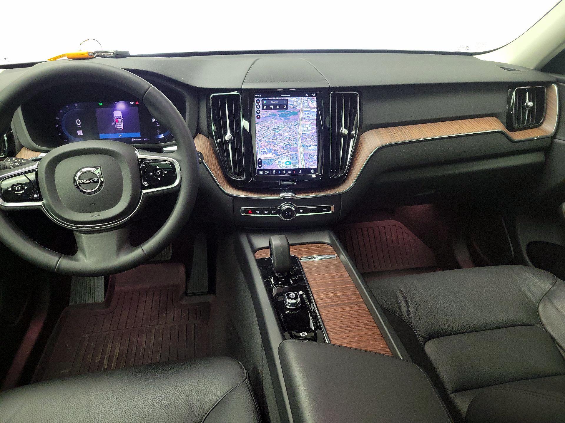 Thumbnail: 2024 Volvo XC60 - 9