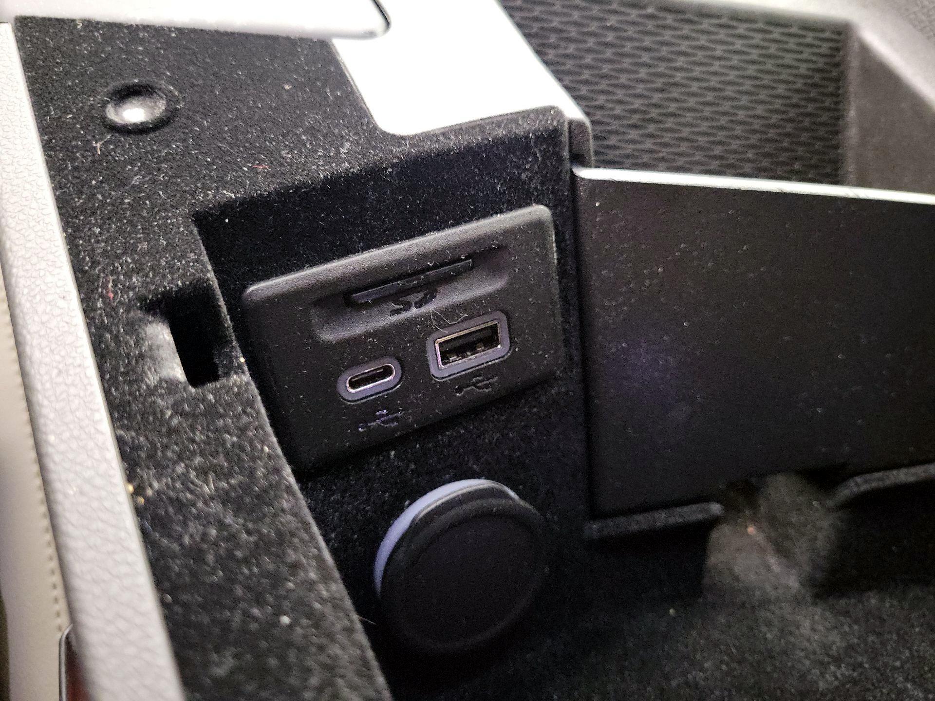 Thumbnail: 2024 Cadillac CT5 - 16