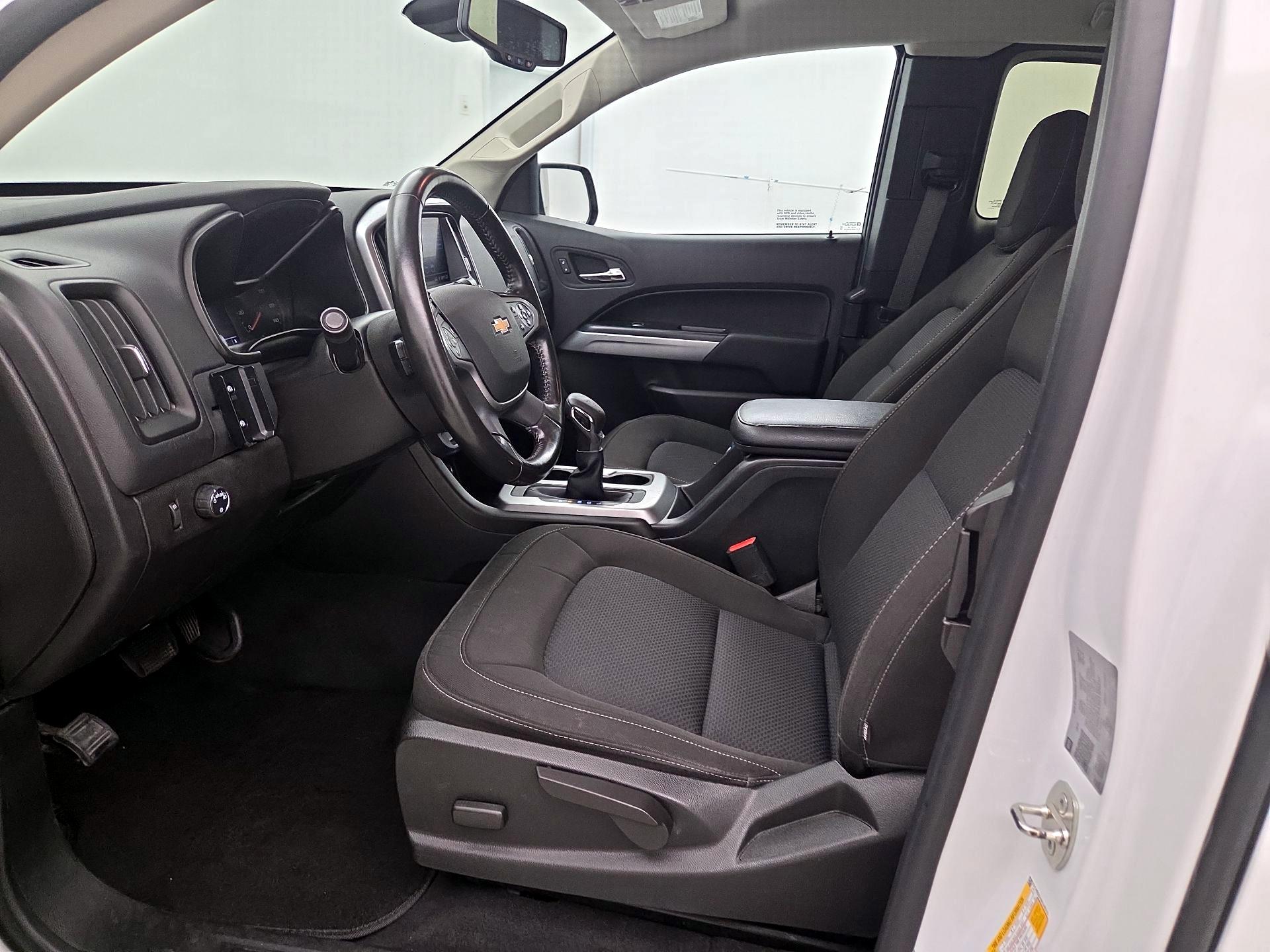 Thumbnail: 2022 Chevrolet Colorado - 11