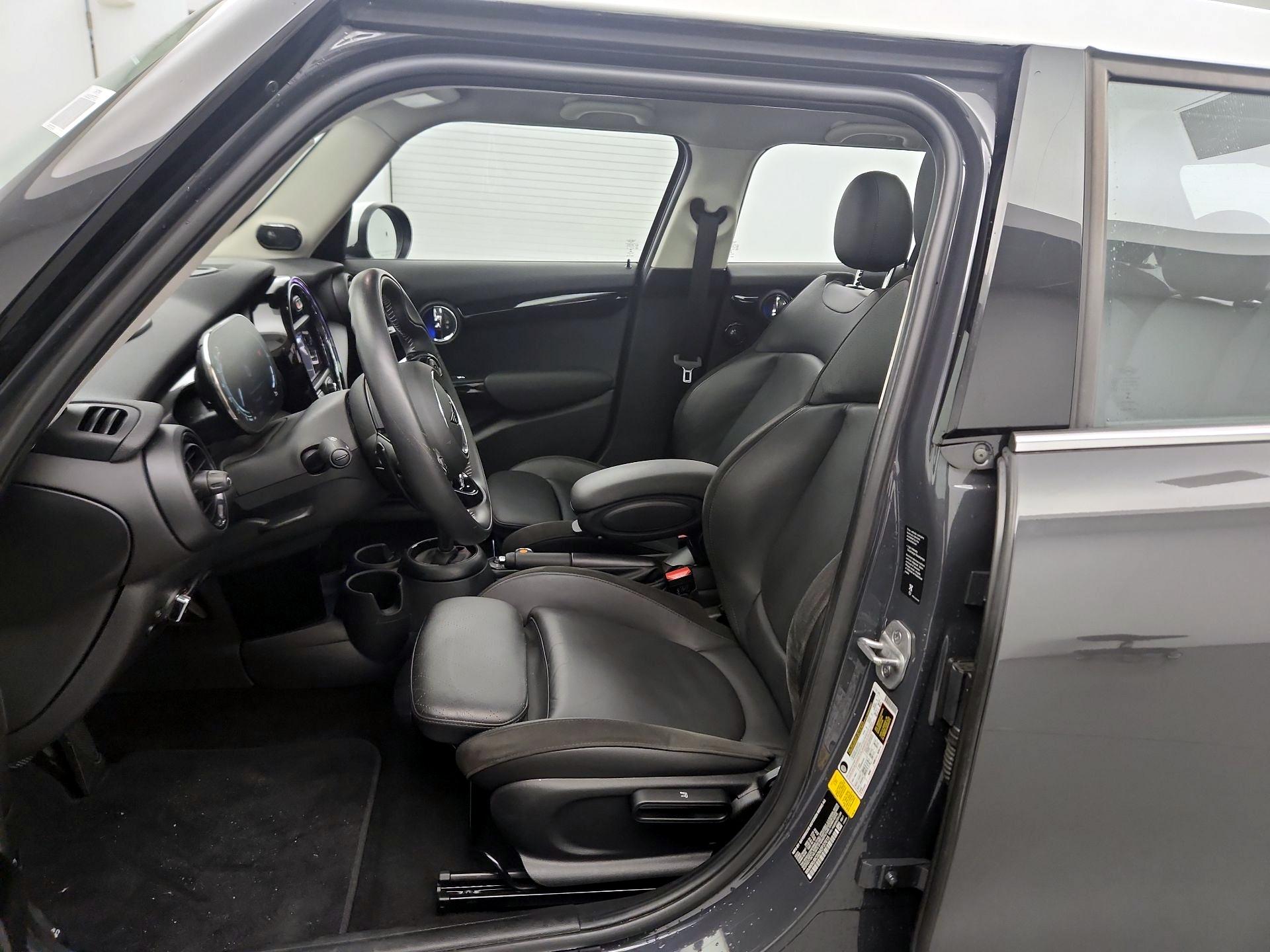 Thumbnail: 2021 MINI Cooper Hardtop - 9