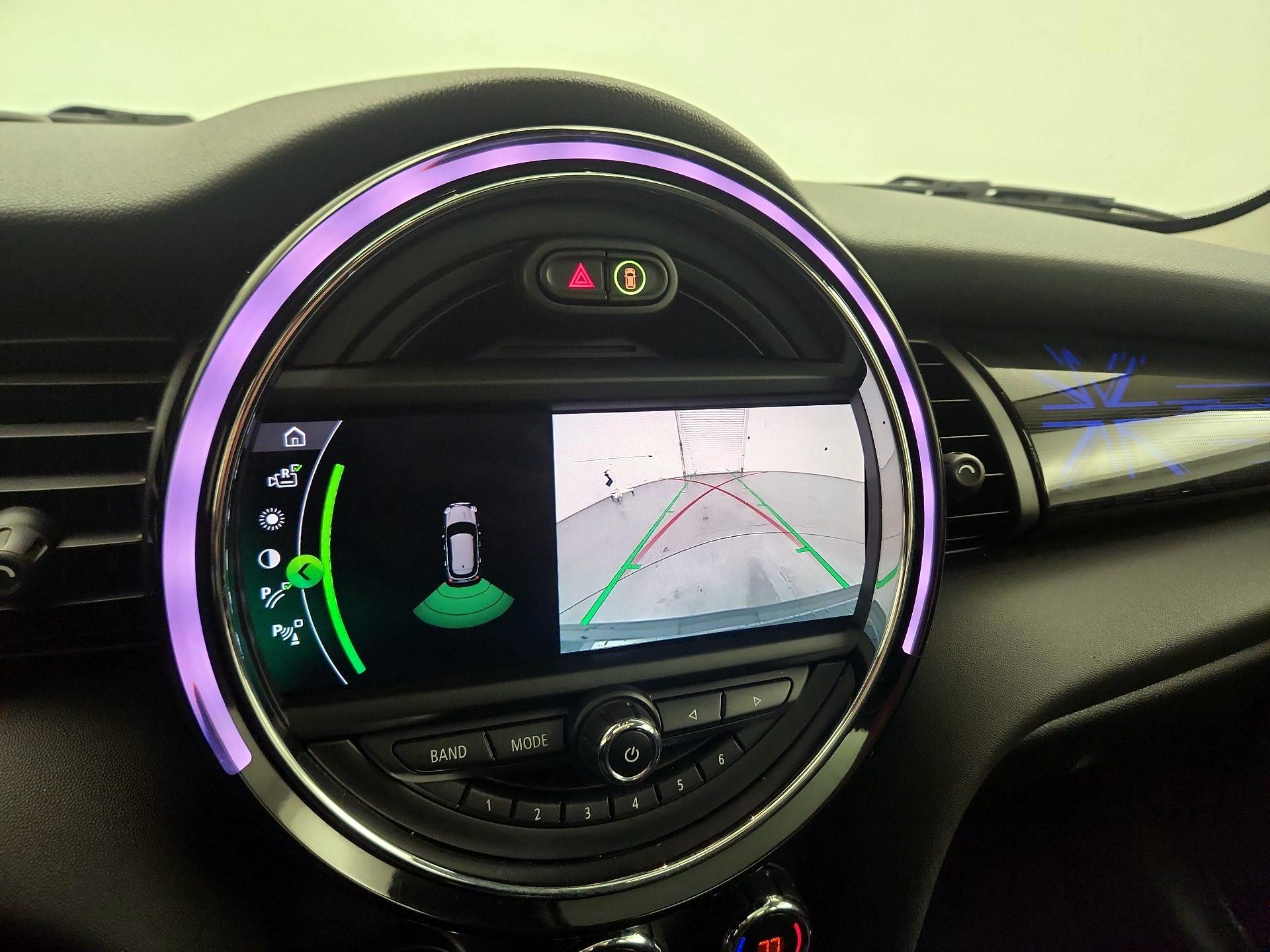 Thumbnail: 2021 MINI Cooper Hardtop - 13