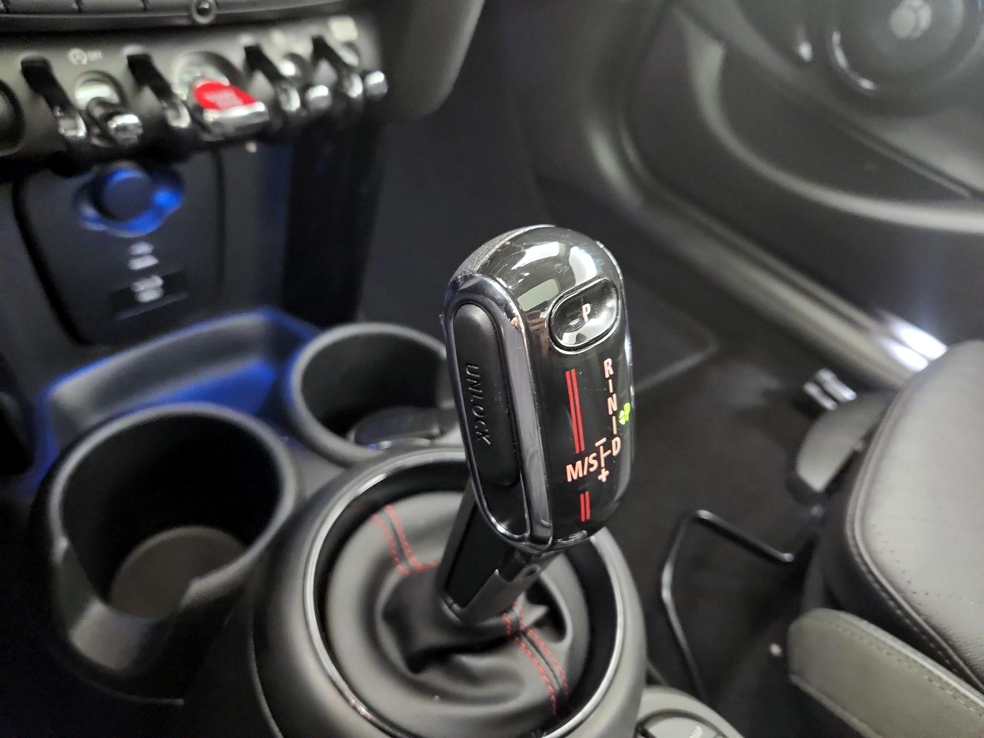 Thumbnail: 2021 MINI Cooper Hardtop - 16