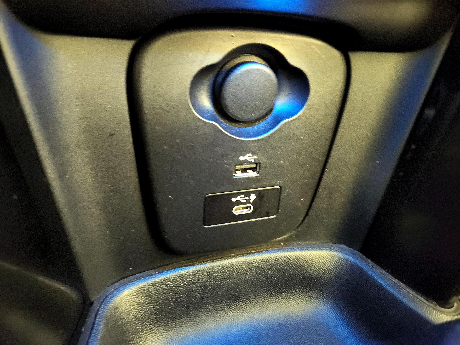 Thumbnail: 2021 MINI Cooper Hardtop - 17