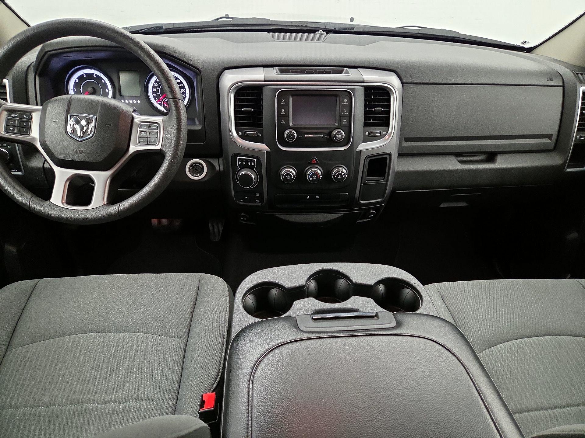 Thumbnail: 2024 RAM 1500 Classic - 9