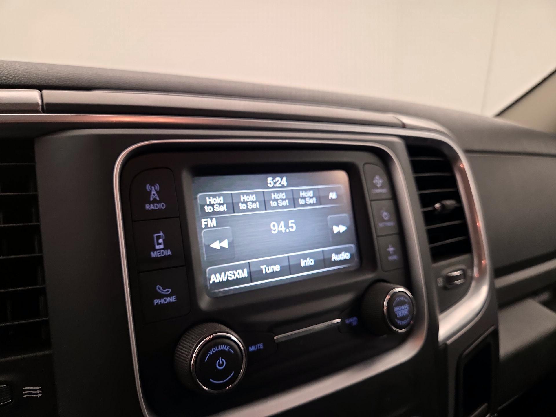 Thumbnail: 2024 RAM 1500 Classic - 15