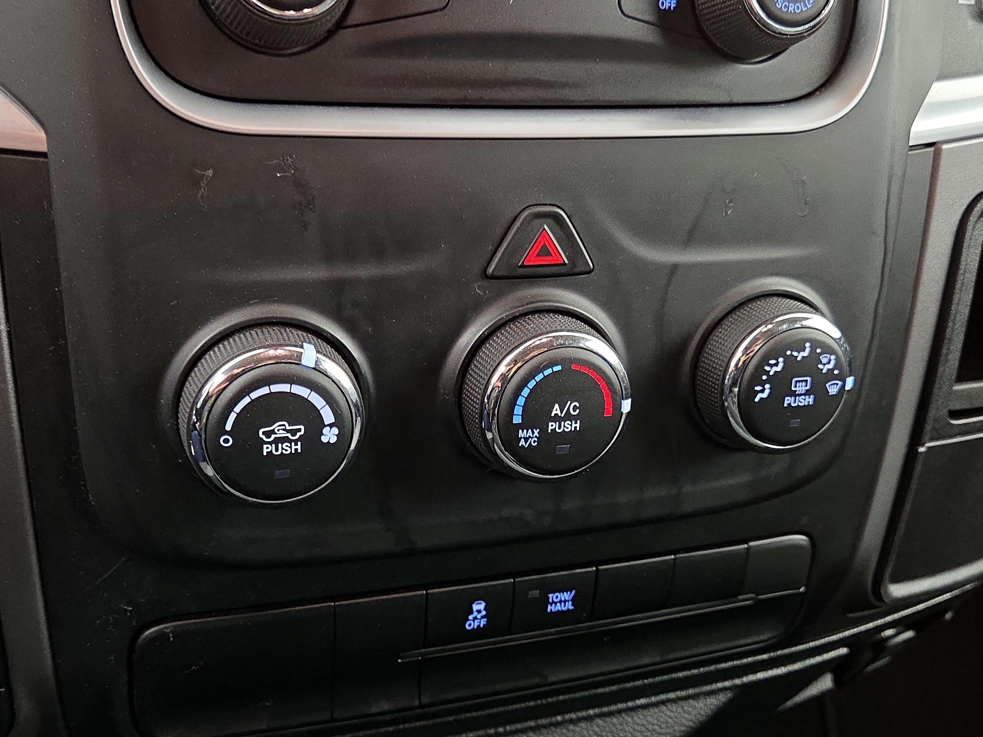 Thumbnail: 2024 RAM 1500 Classic - 16