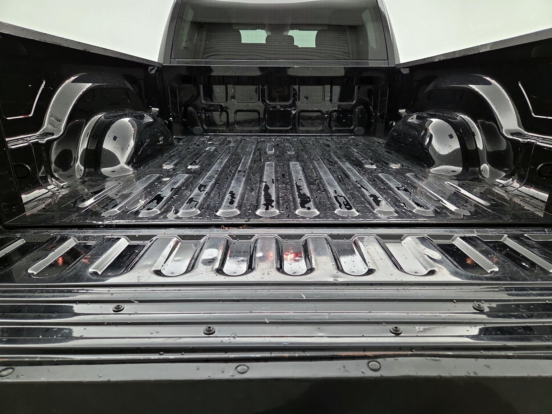 Thumbnail: 2024 RAM 1500 Classic - 19