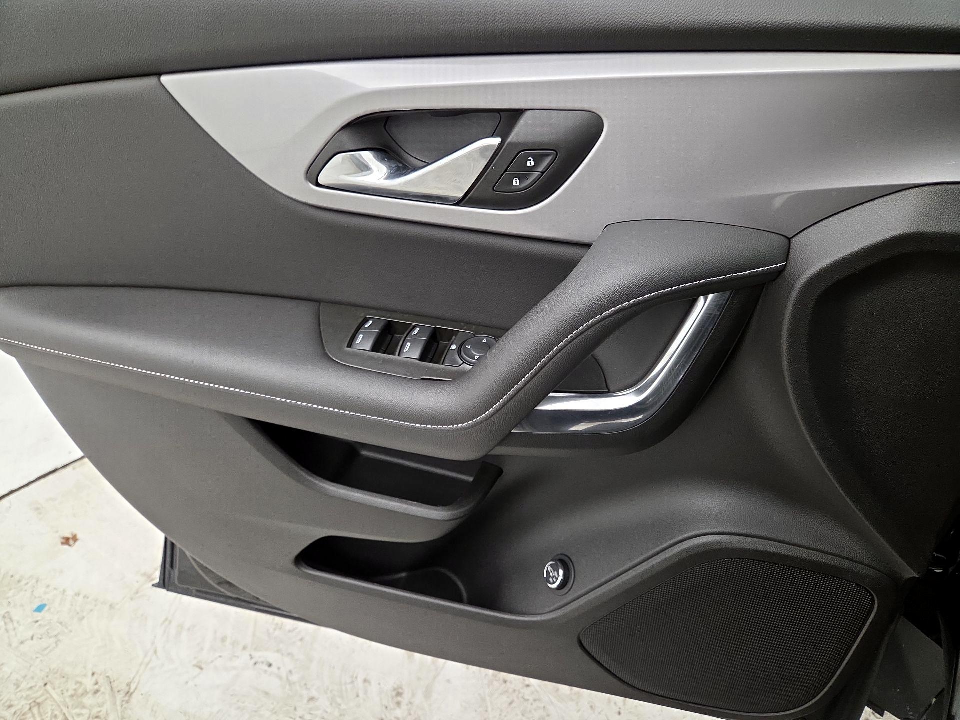 Thumbnail: 2024 Chevrolet Blazer - 12