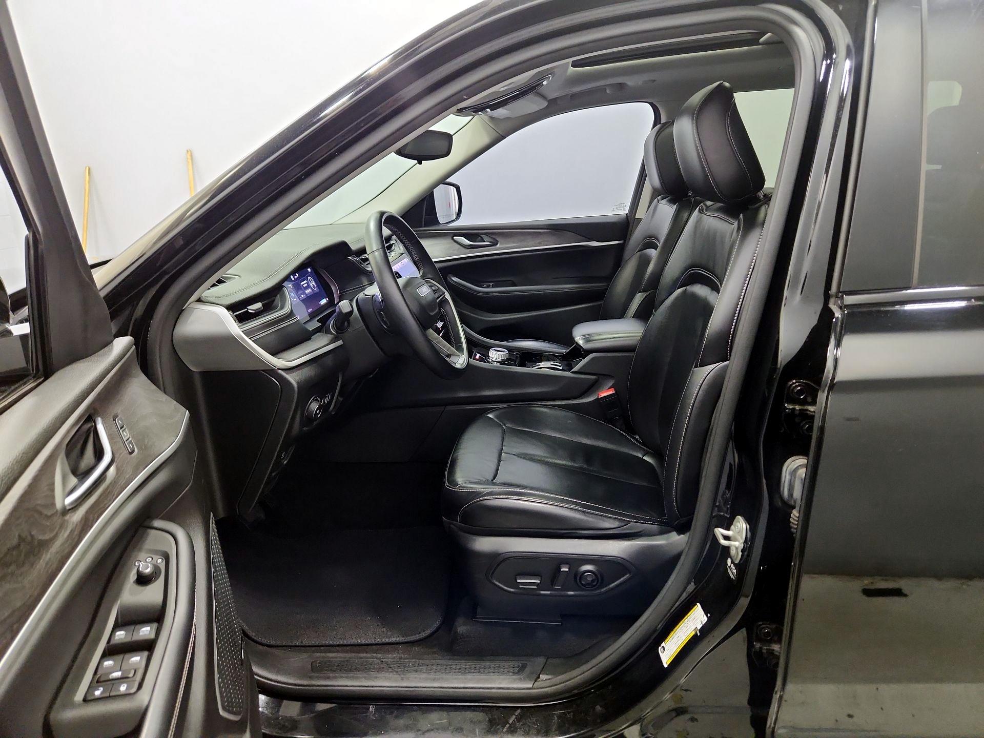 Thumbnail: 2021 Jeep Grand Cherokee L - 11